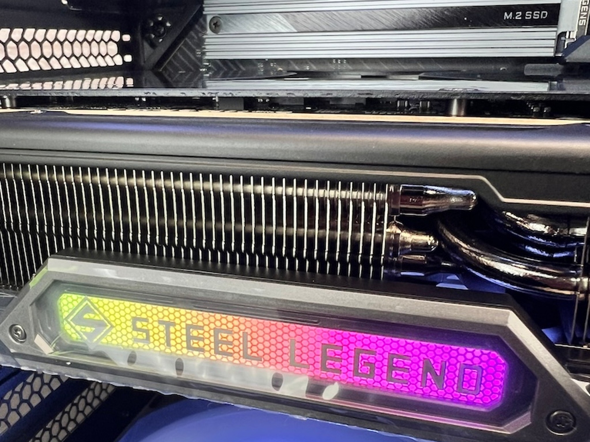 RX 9070 XT Ryzen 7 7700X 32GB DDR5 2TB M.2 Win 11 Pro Gaming PC