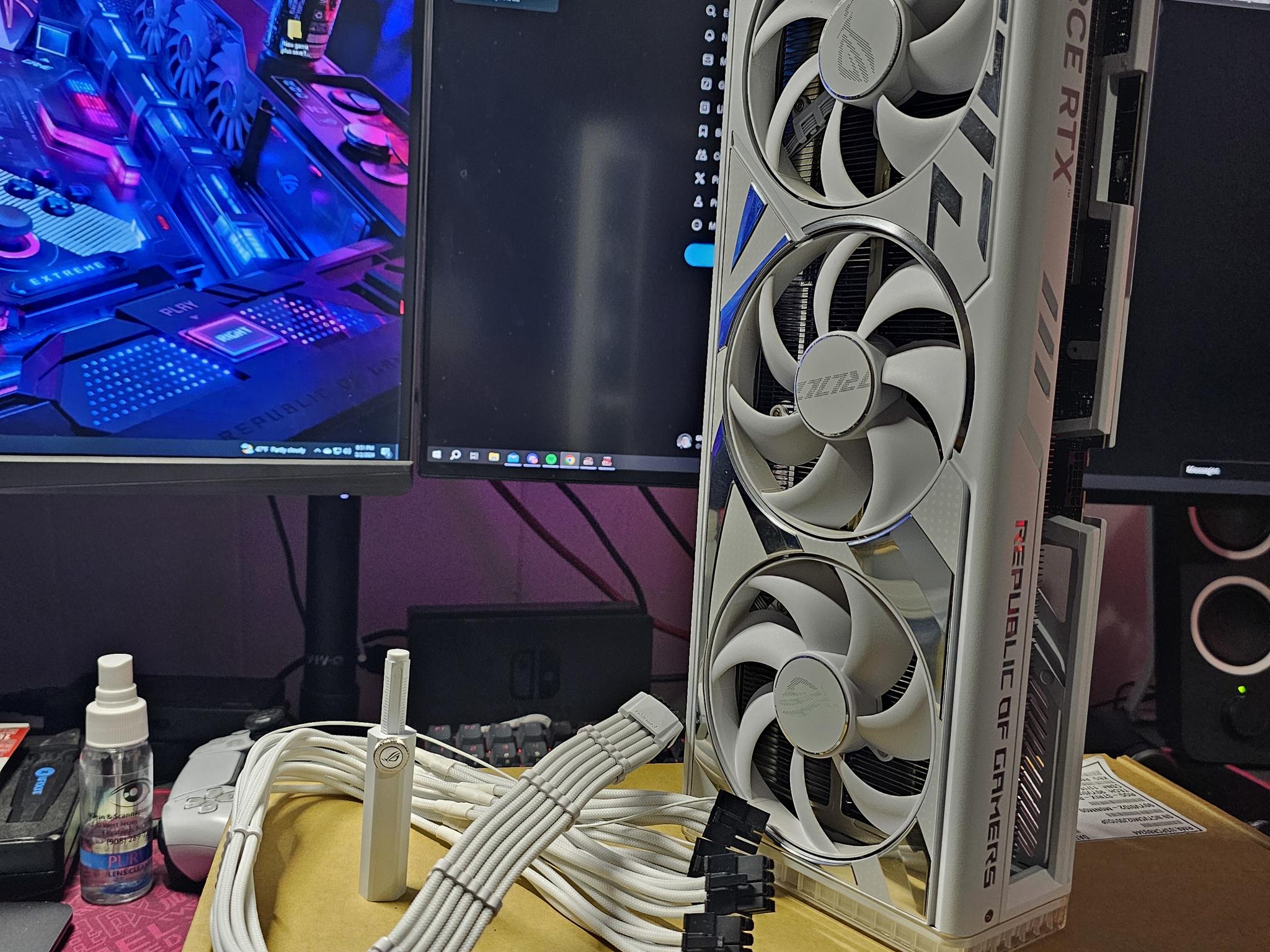 ROG Strix GeForce RTX 4090 24GB GDDR6X White OC Edition