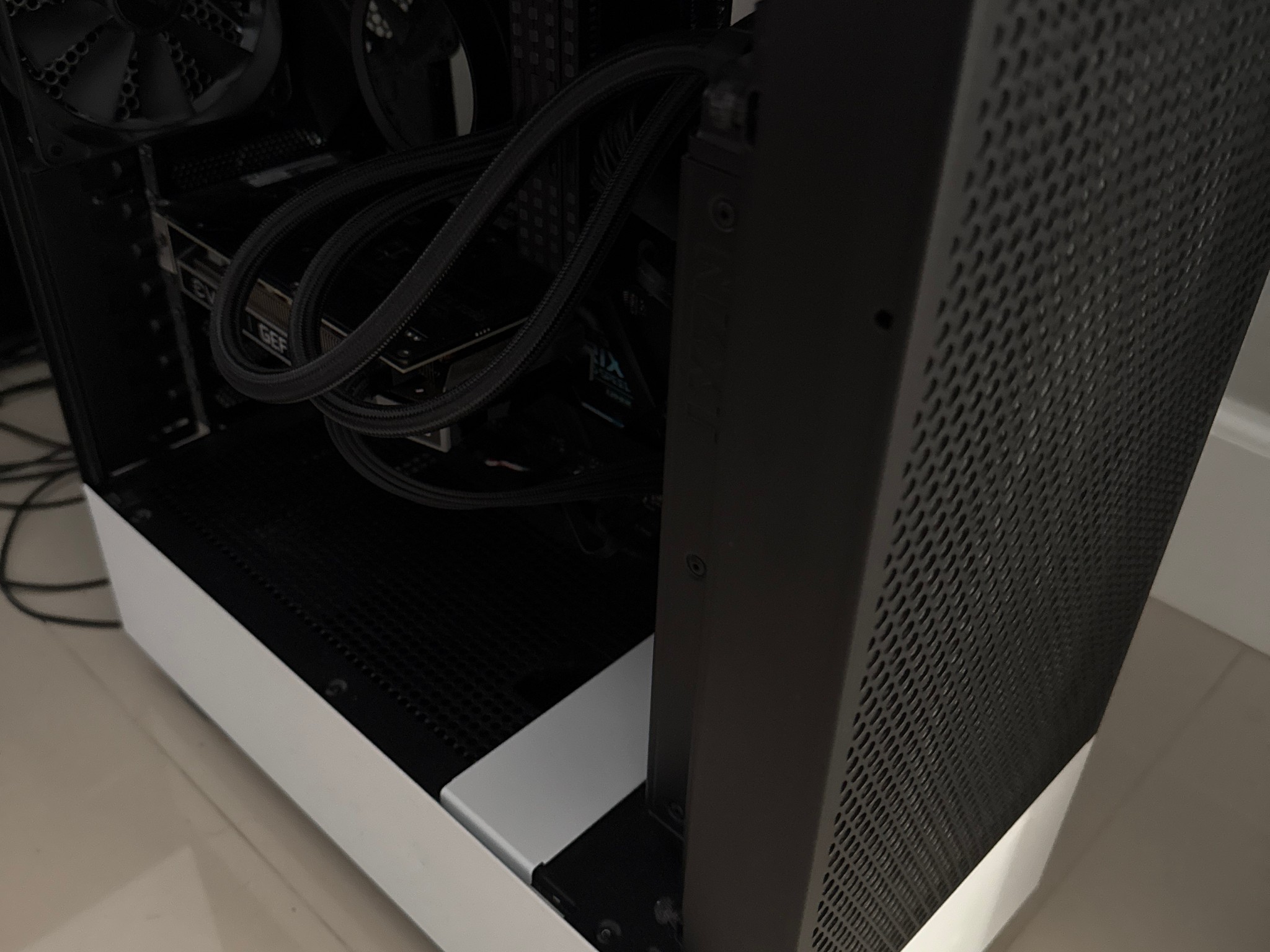 GeForce RTX 2060 Custom Gaming PC - Ryzen 5 2600, 32GB RAM
