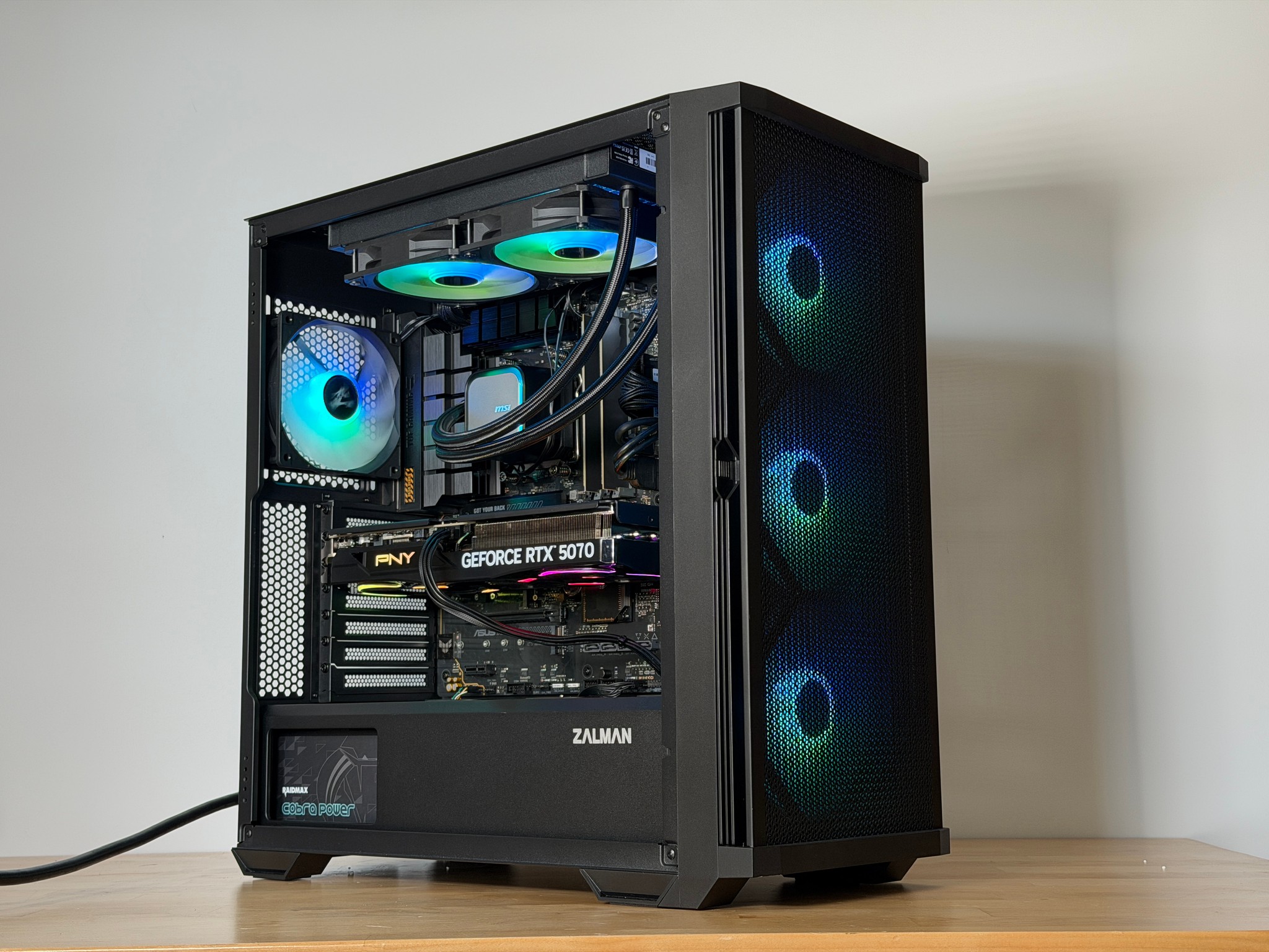 Ryzen 5 9600x RTX 5070 Gaming PC