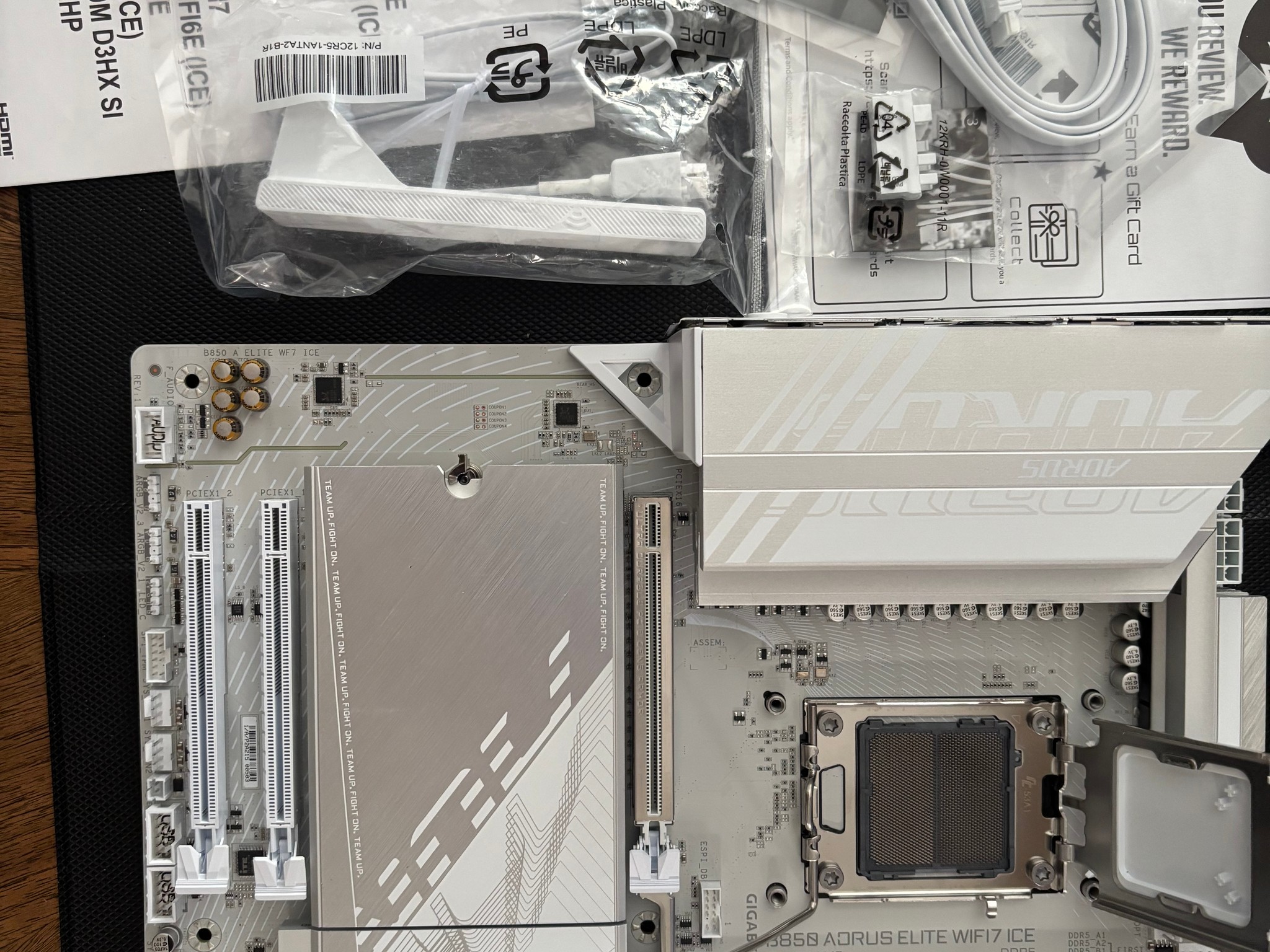 GIGABYTE B850 AORUS ELITE WIFI7 ICE