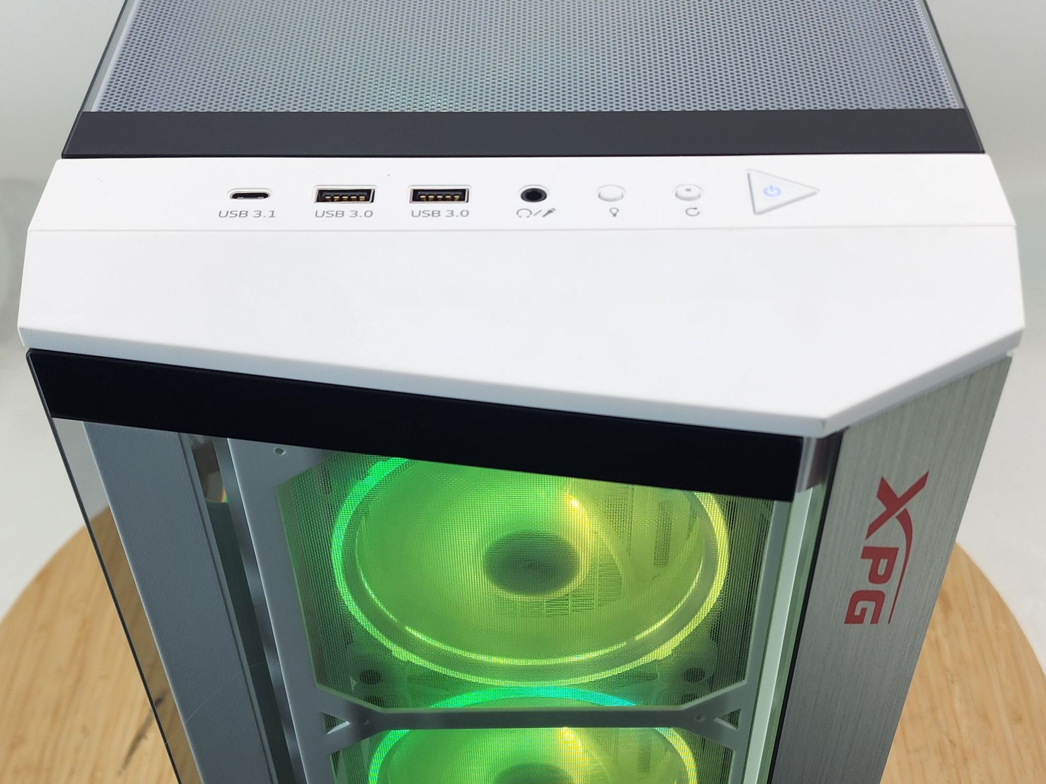 Gaming PC Ryzen 7 9700X 16GB RAM 1TB SSD RX 7800 XT 16GB Windows 11 Computer