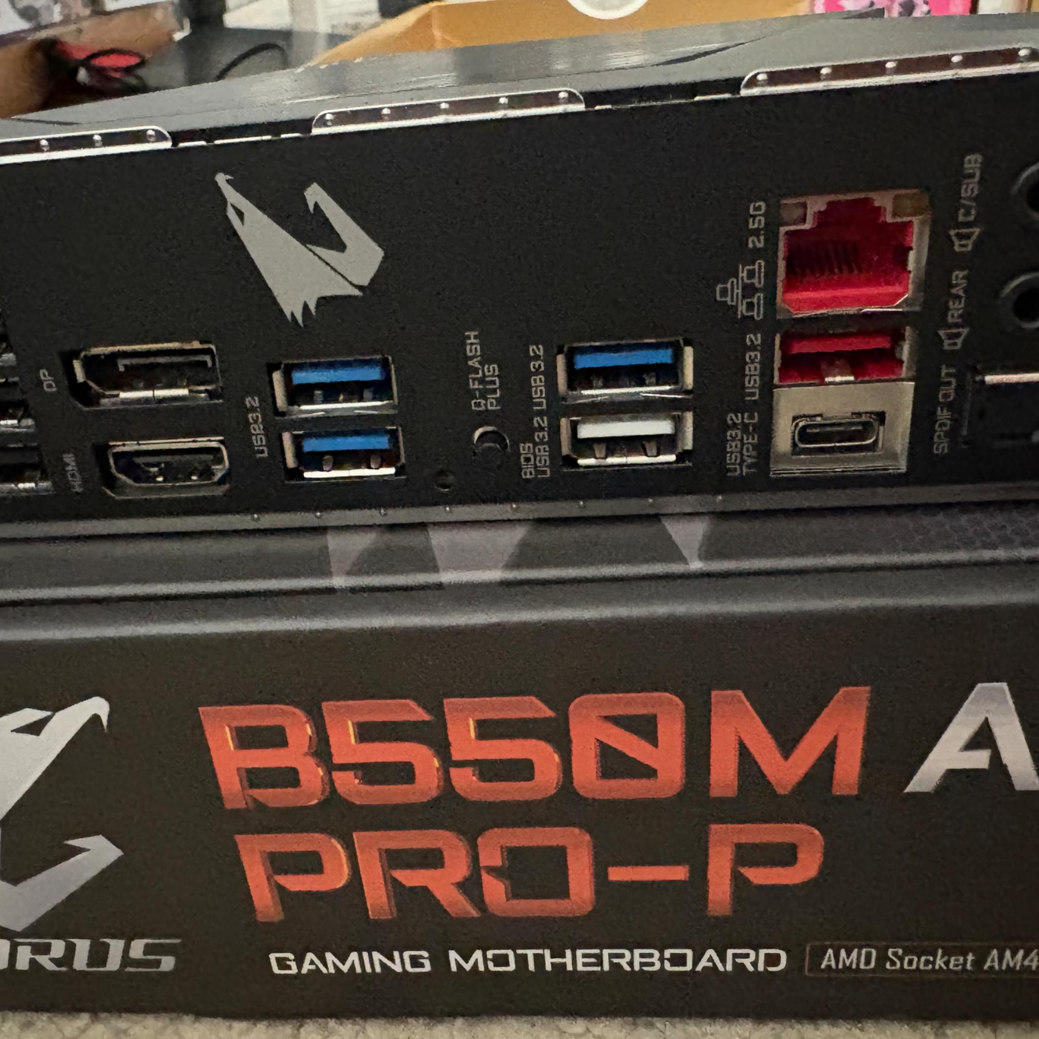 Gigabyte B550M Aorus Pro-P (READ DESCRIPTION)