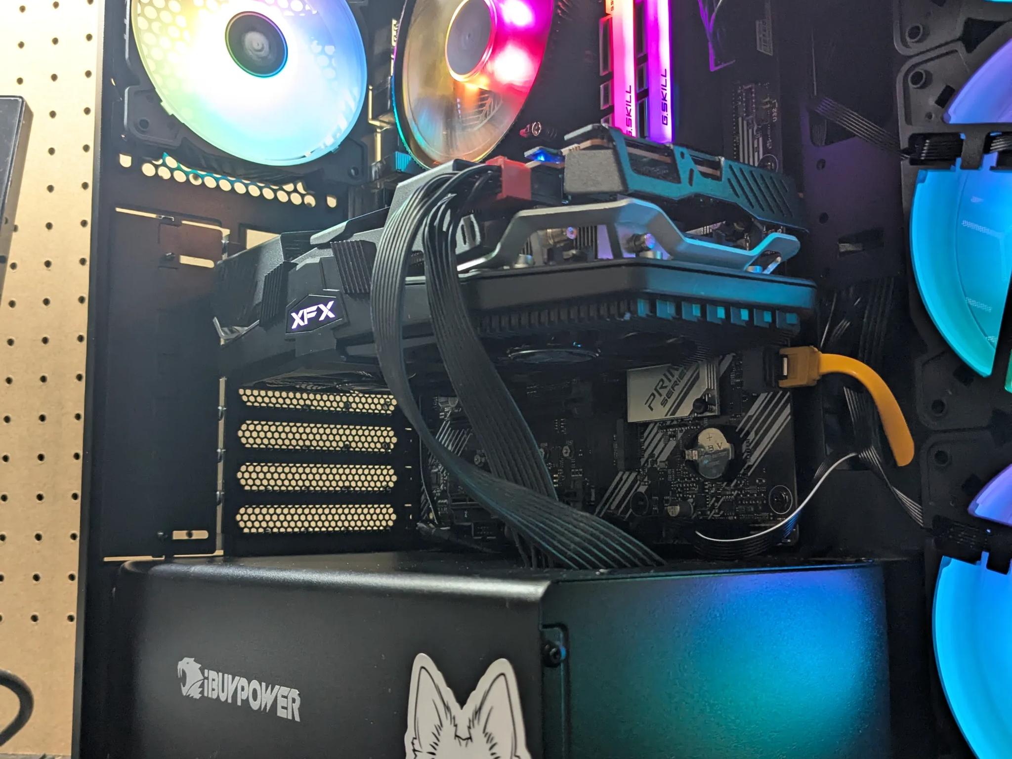 220 FPS Fortnite | 180 Day Warranty | RGB! Ryzen 5 5500, 16GB RAM, RX 5600 XT 6GB, 512GB SSD, Win11