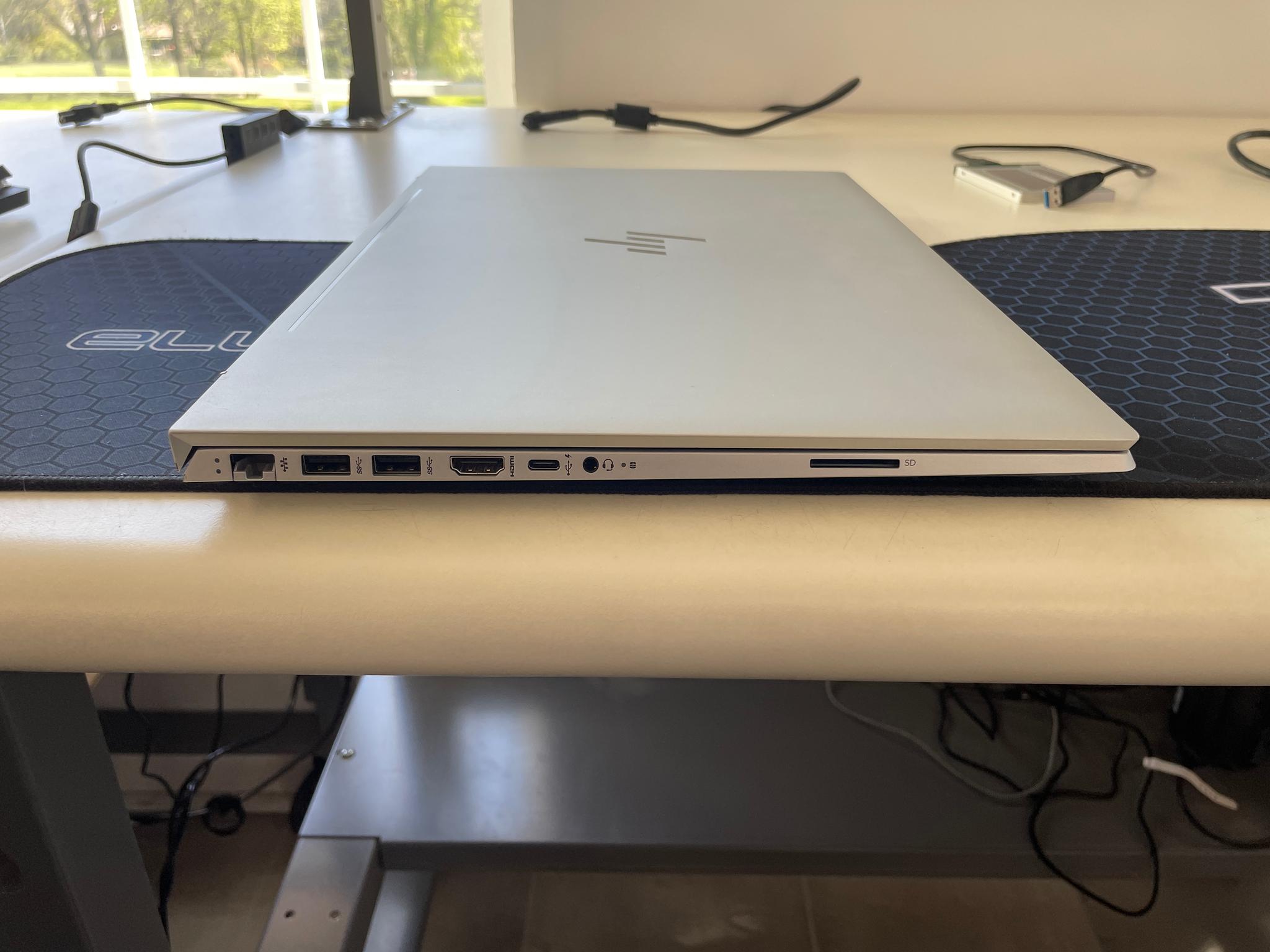 HP Envy 17 + i7-8565u + GeForce MX250 + 256 2.5” SSD