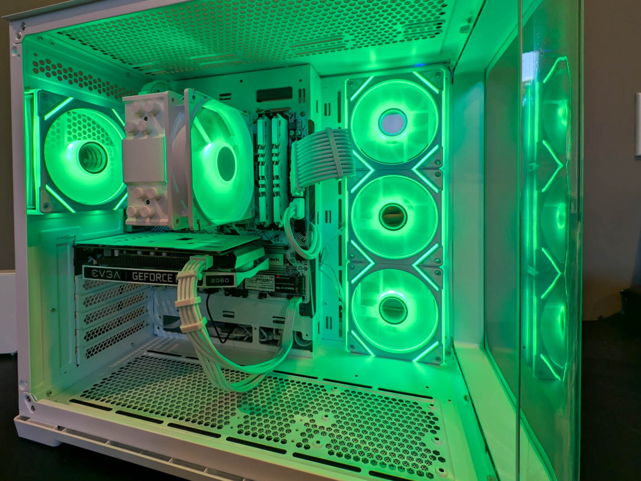 EVGA RTX 2060 Gaming PC | Ryzen 5 3500| 16GB RAM | WIFI + BT | WIN 11 |