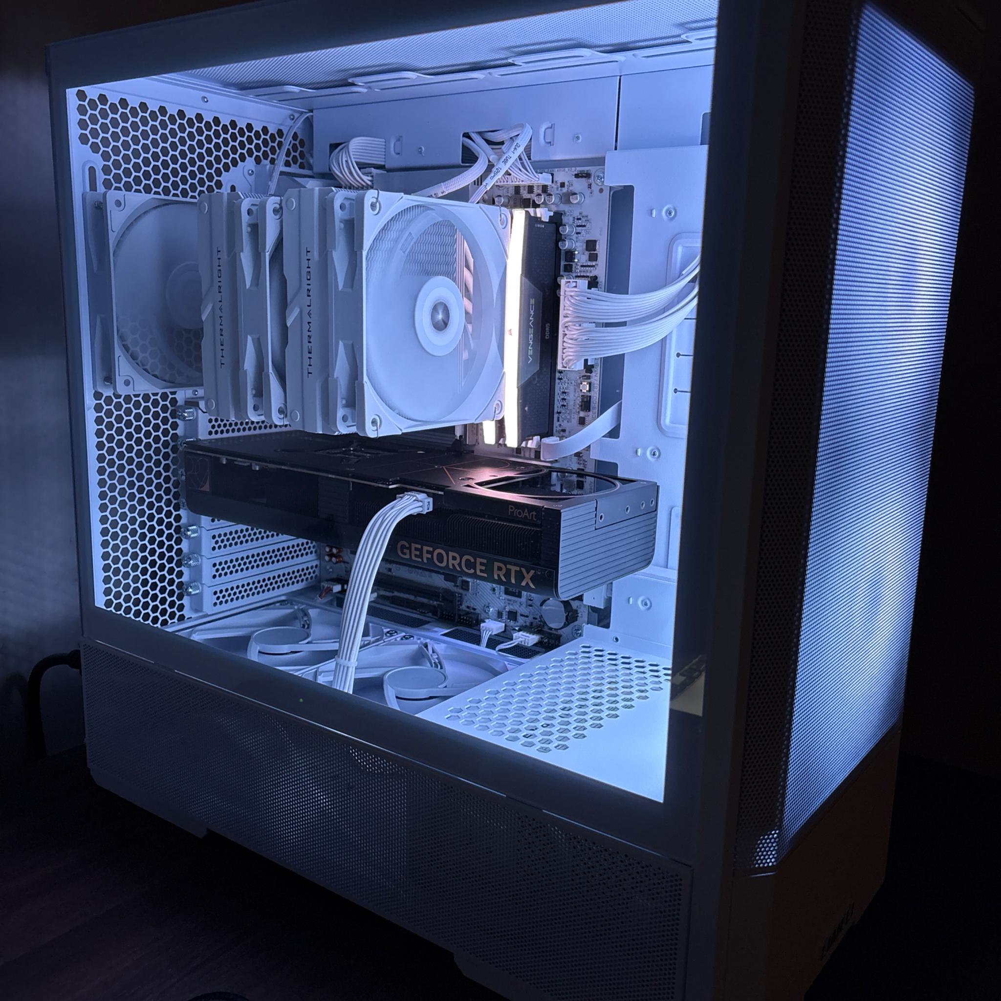 RTX 4070TI | Ryzen 7 7700X | 32GB DDR5 | 1TB SSD | 850W Gold PSU | ARGB Fans | Lancool 207