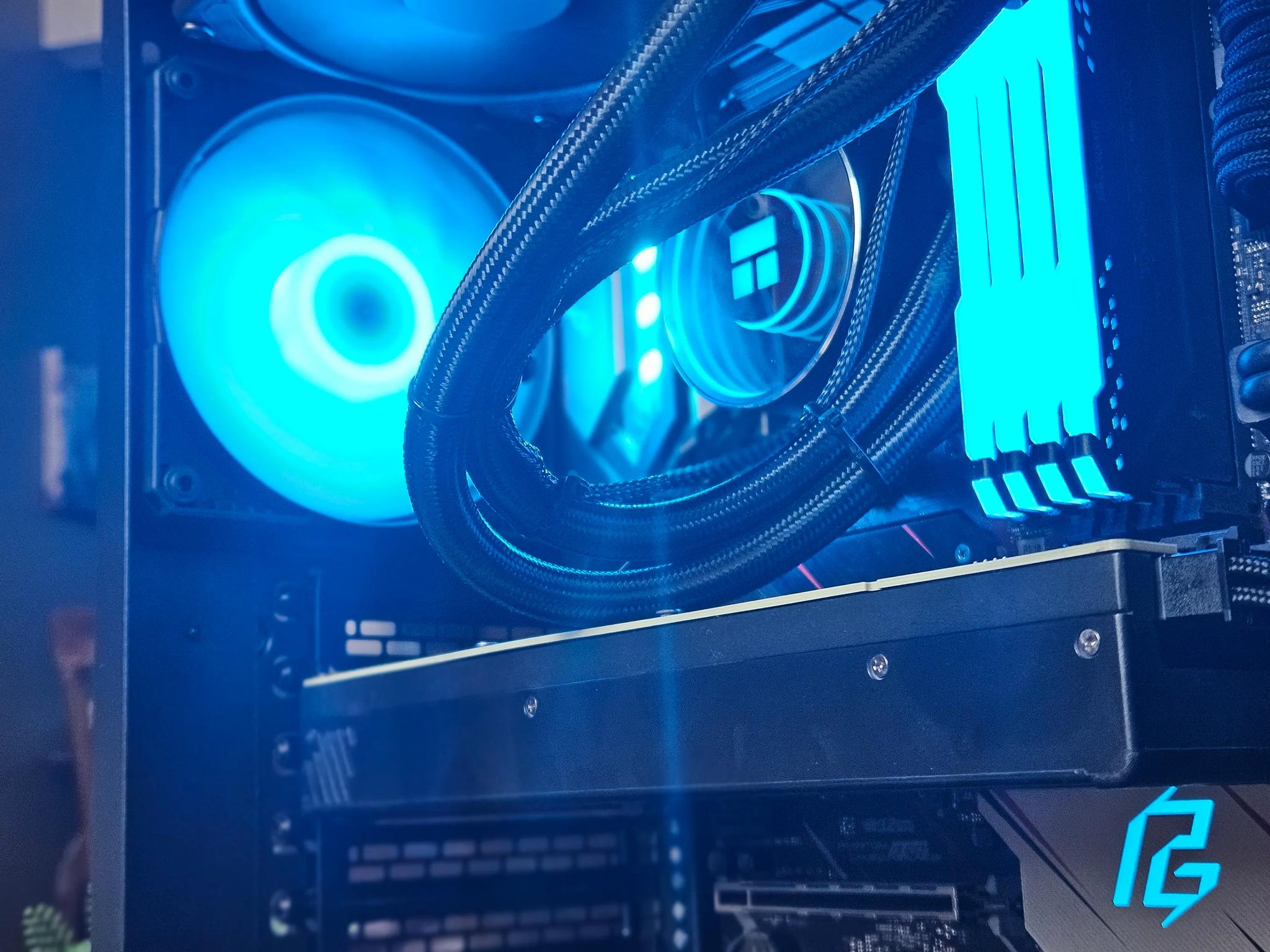 Ryzen 5 5600X RTX 3070 Gaming and Streaming PC