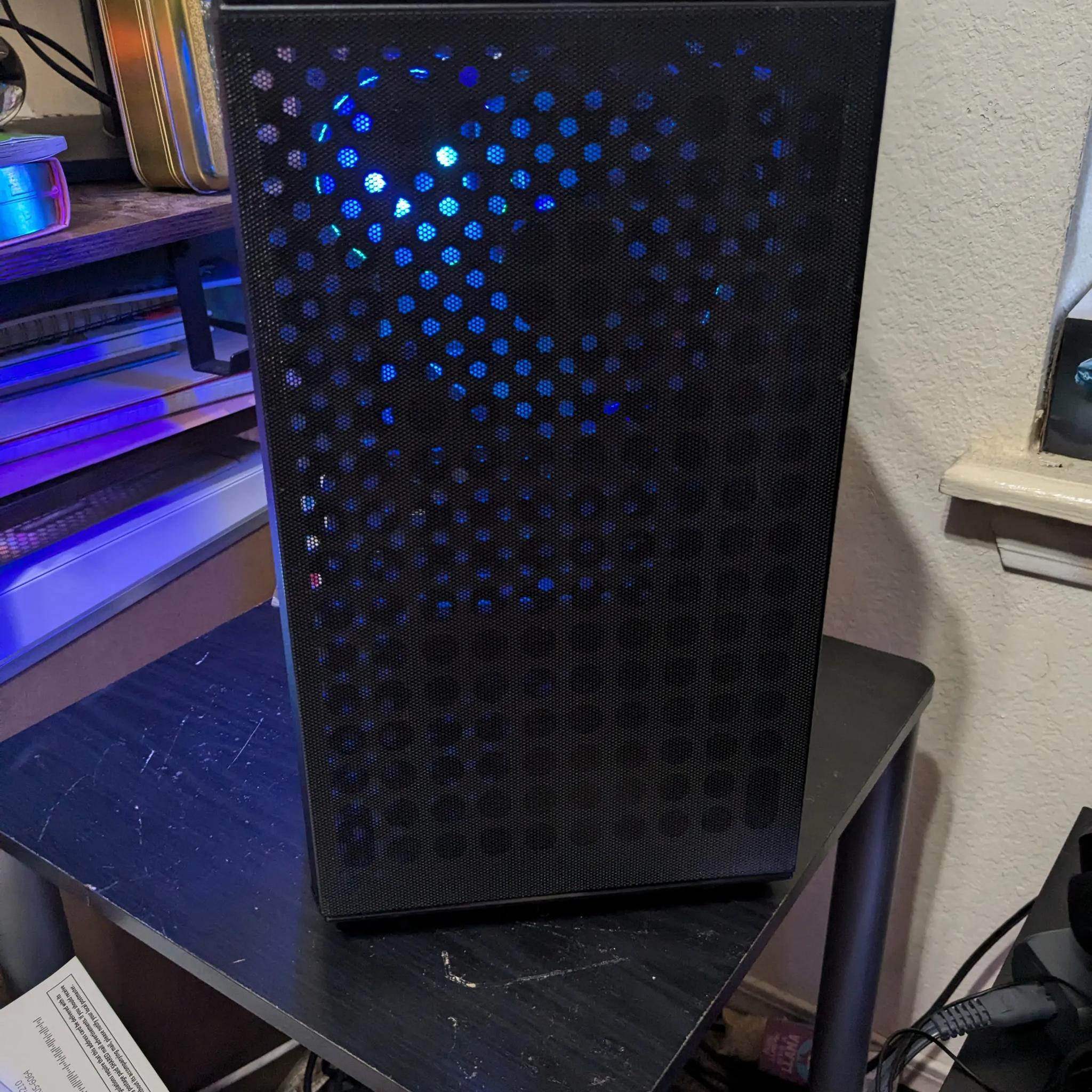 FREE SHIP || Starter Cube || i7-4790, 16GB RAM, RX 480 4GB, 512GB SSD, New PSU, WiFi, RGB, Win10