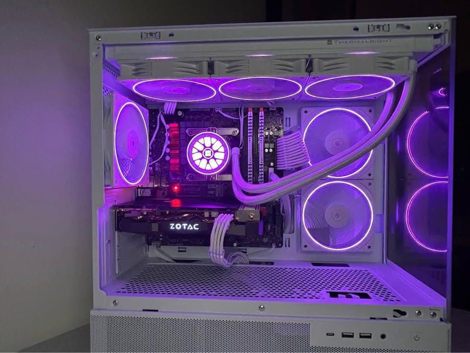 ⬜ICE COLD🟦 Gaming PC | i7 8700 | GTX 1080 | 16gb ddr4 | 1tb ssd