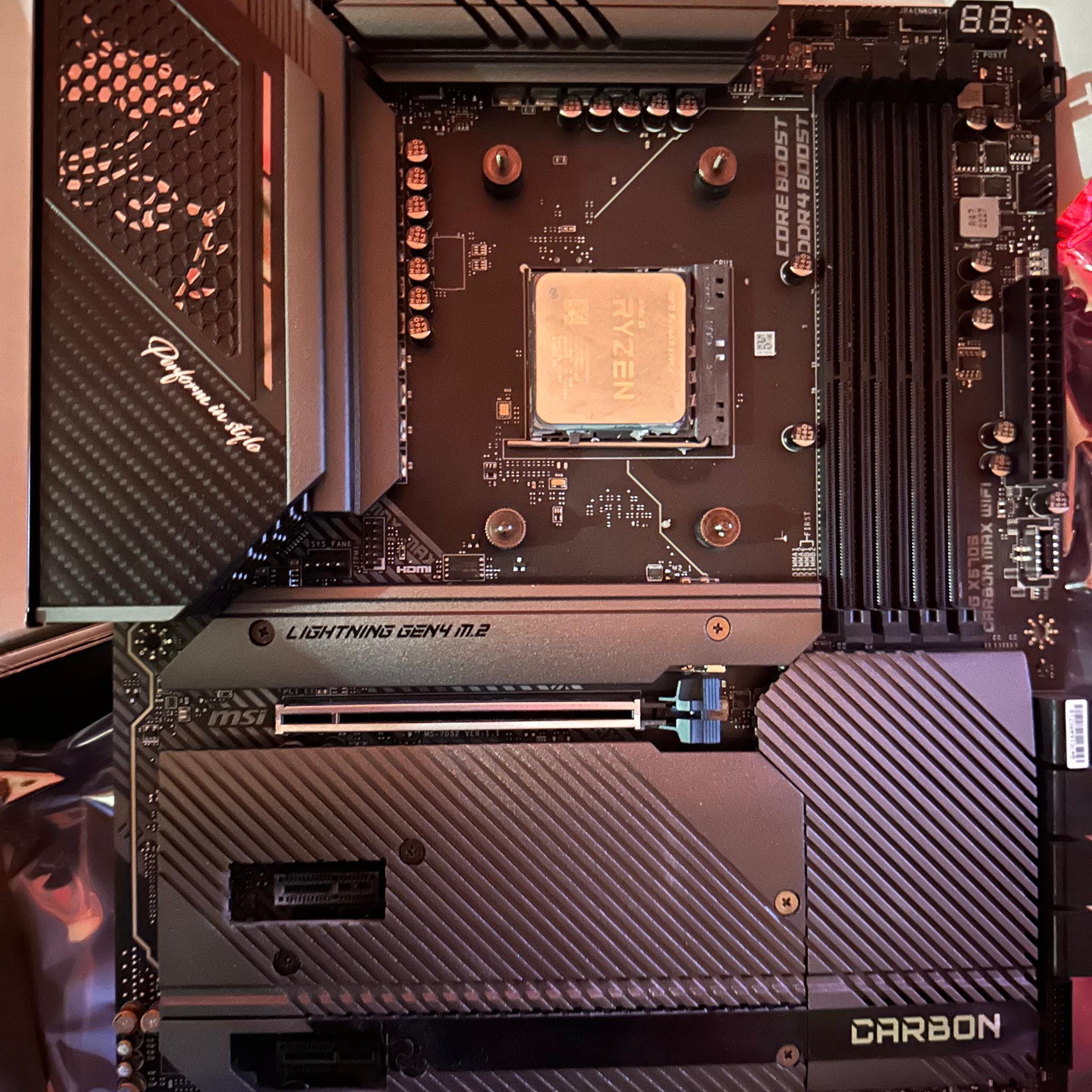 Black MSI X570s Carbon Wifi