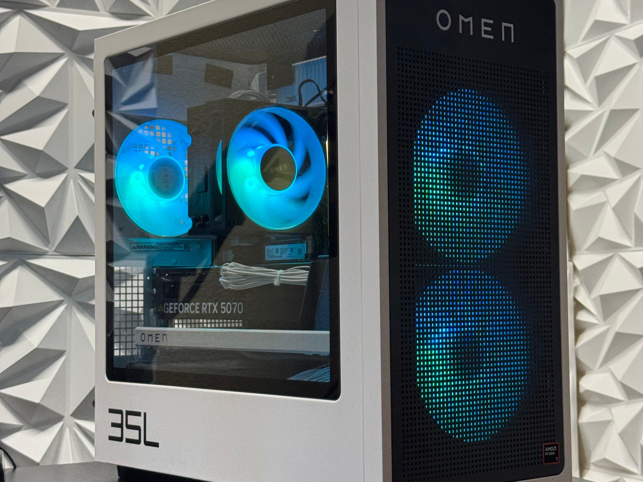 Rtx 5070 Pc / Ryzen 7 8700F / 16GB DDR5 Ram / 1TB m.2 Nvme ssd / gaming pc / desktop computer