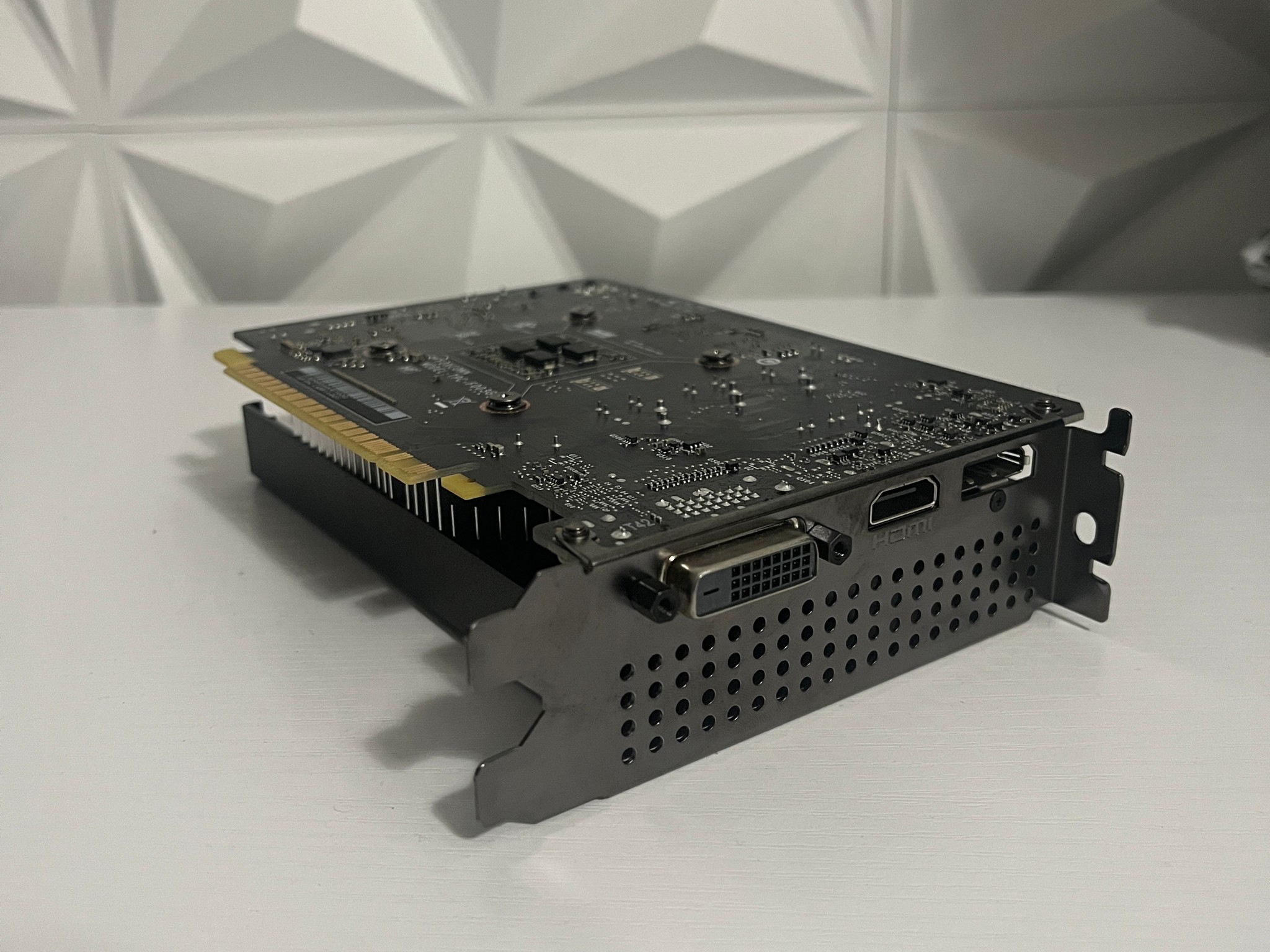 HP GeForce GTX 1650 SUPER 4GB