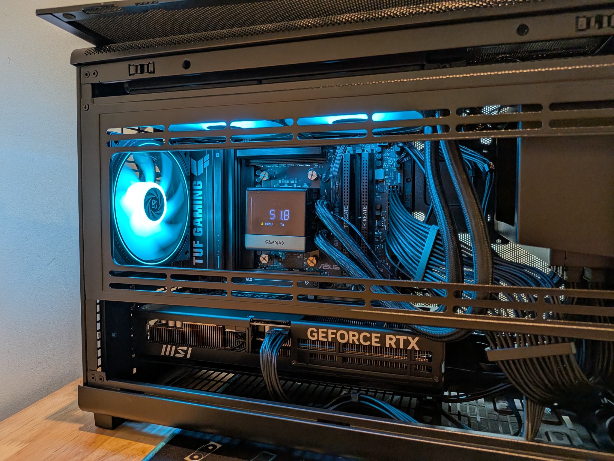 4K Mesh - RTX 5080, Ryzen 7 7800X3D, 64 GB DDR5 RAM, 2 TB Gen 4 NVME, Liquid Cooled, RGB