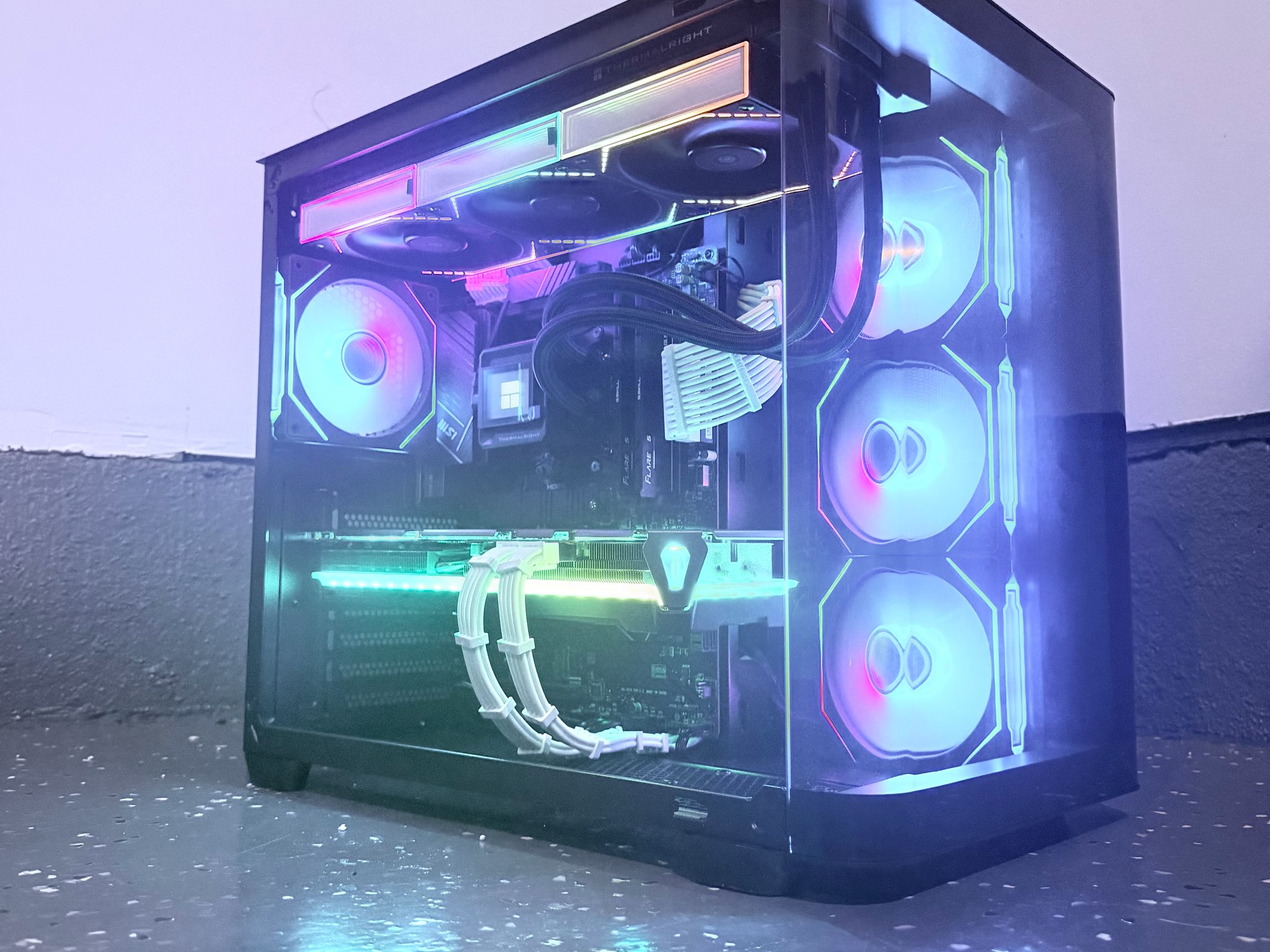🌈"Astral Spectrum"⚫️| 4k Gaming | RX 7800XT 16GB | Ryzen 7 7700X | 32GB DDR5 | 1TB SSD+Dram