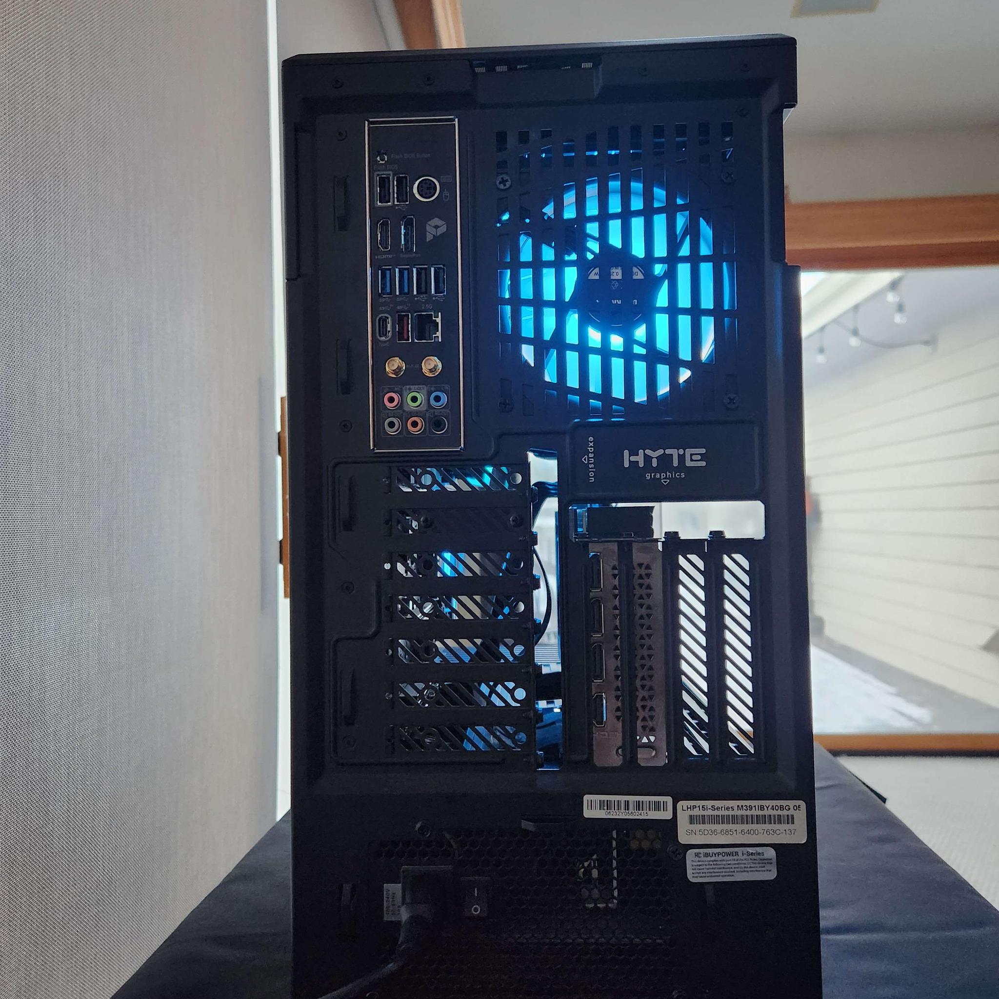 🍀RTX 4070 | i7-13700KF | 32GB DDR5 | 2TB NVMe | WiFi | Windows 11