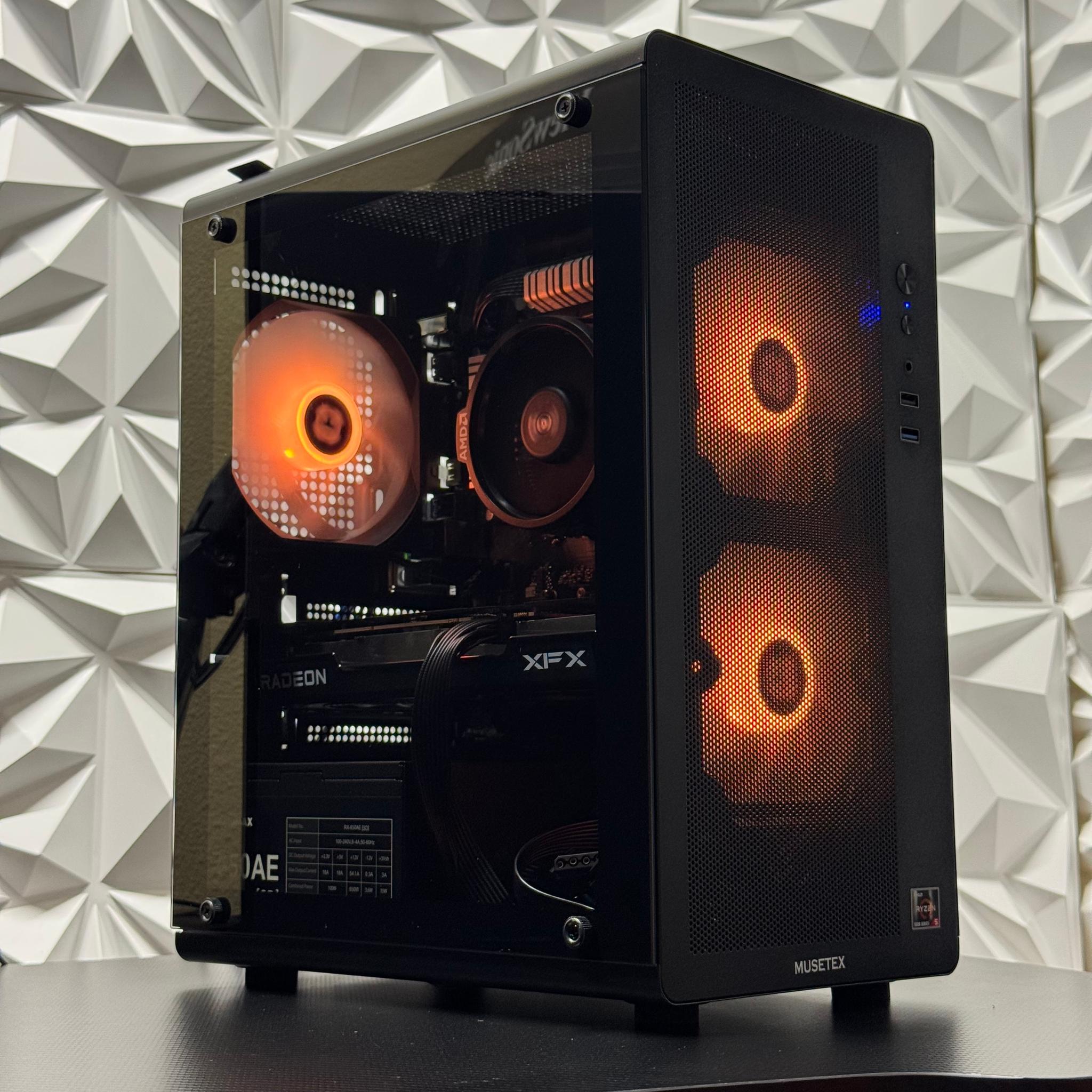 Rx 6600 / Ryzen 5 5500 / 16GB DDR4 Ram / 500GB Samsung SSD / Windows 11