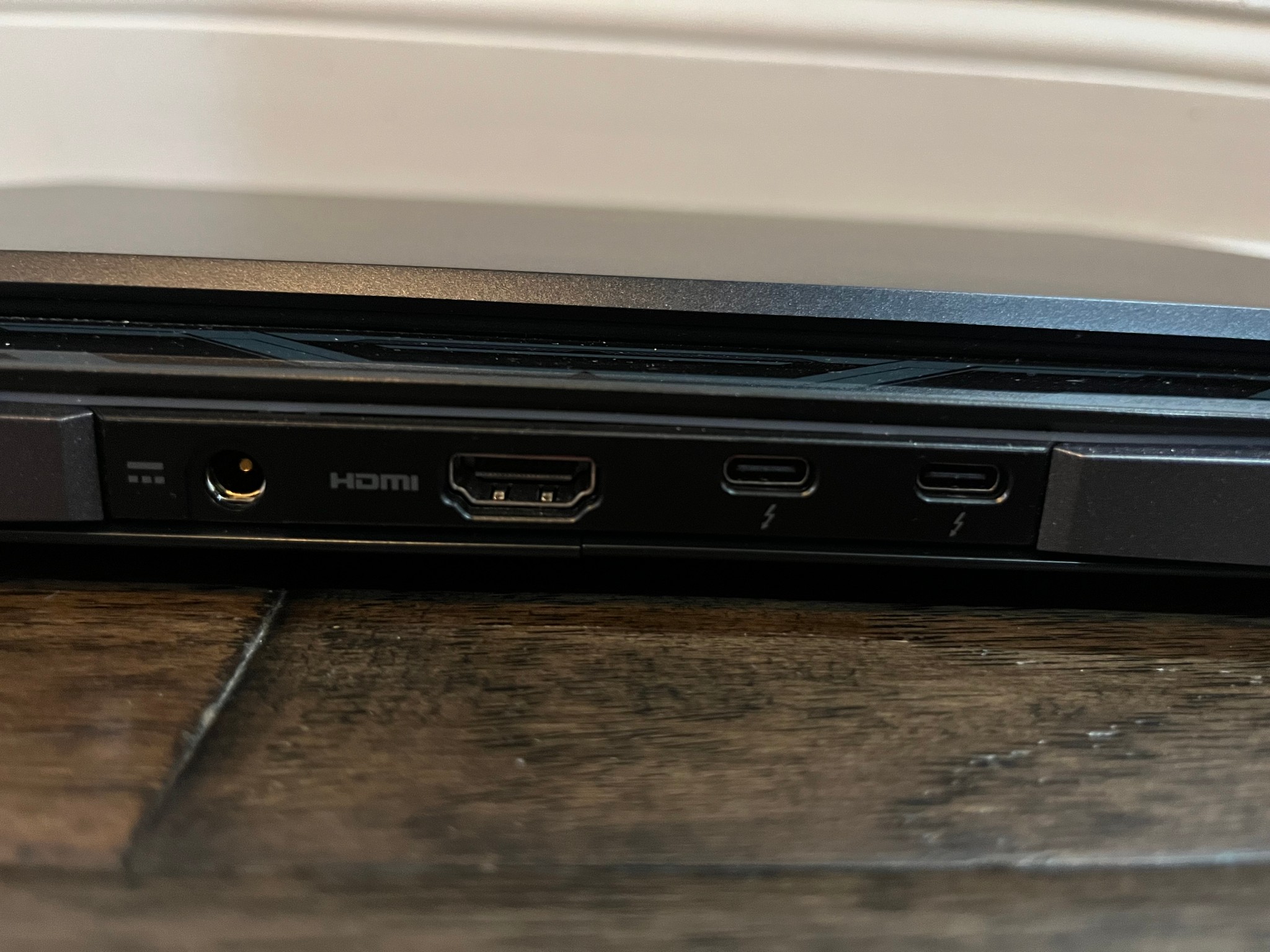 RTX 4080 Acer Predator Helios 16, 240Hz QHD+, i9-13900HX, 16GB DDR5, 1TB SSD GAMING LAPTOP