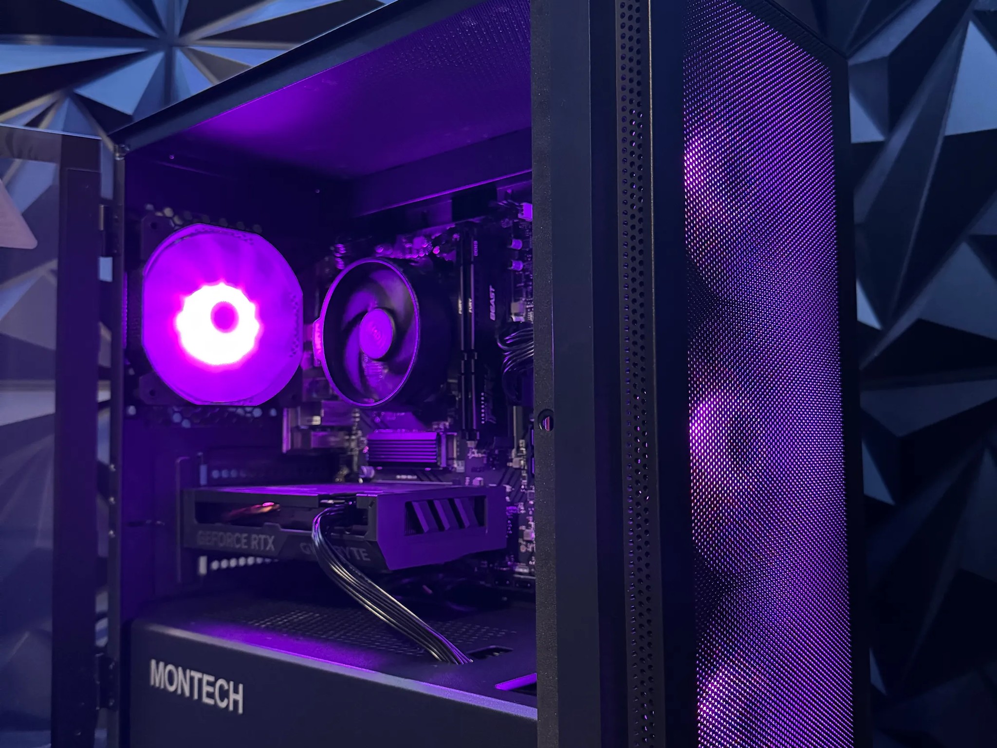 ⚔️Tusker Tempest 4060⚔️|Ryzen 5 8600G| RTX 4060| 16 GB DDR5|1 TB NVMe