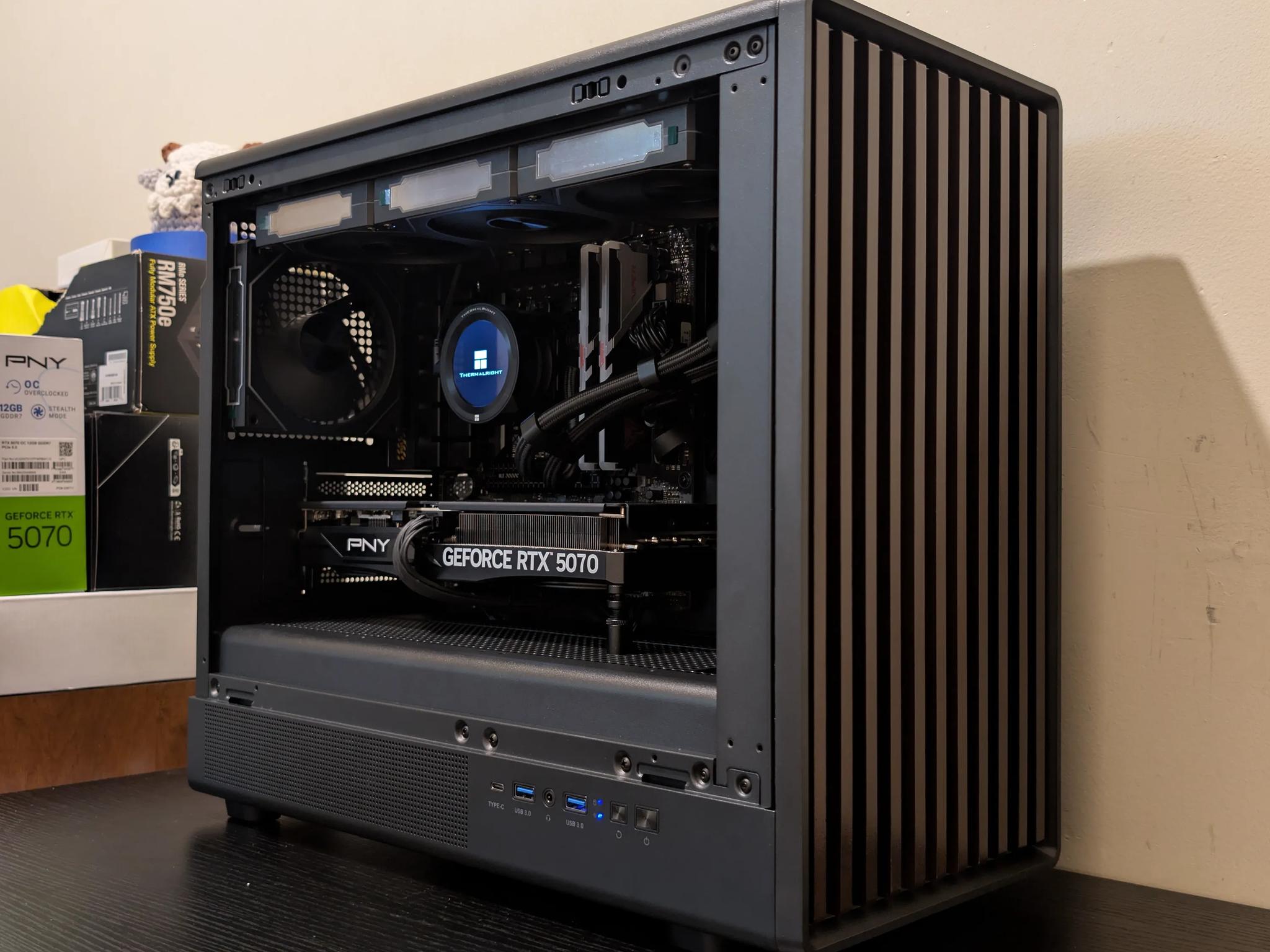 🪵🔥1440p Gaming Beast | RTX 5070 | Ryzen 5 7600X | 1TB SSD | 32GB RAM | WiFi 6 & Bluetooth🔥🪵