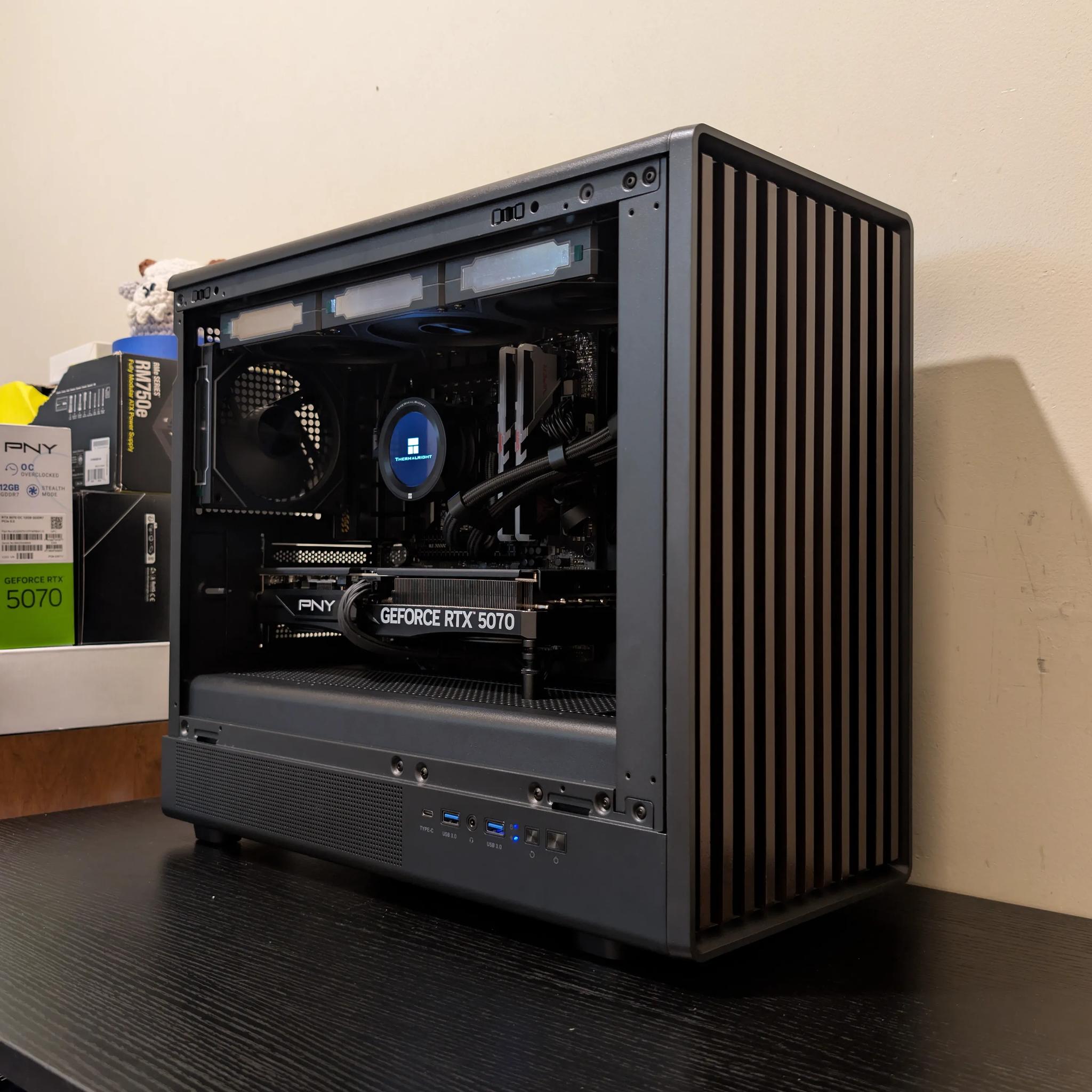 🪵🔥1440p Gaming Beast | RTX 5070 | Ryzen 5 7600X | 1TB SSD | 32GB RAM | WiFi 6 & Bluetooth🔥🪵