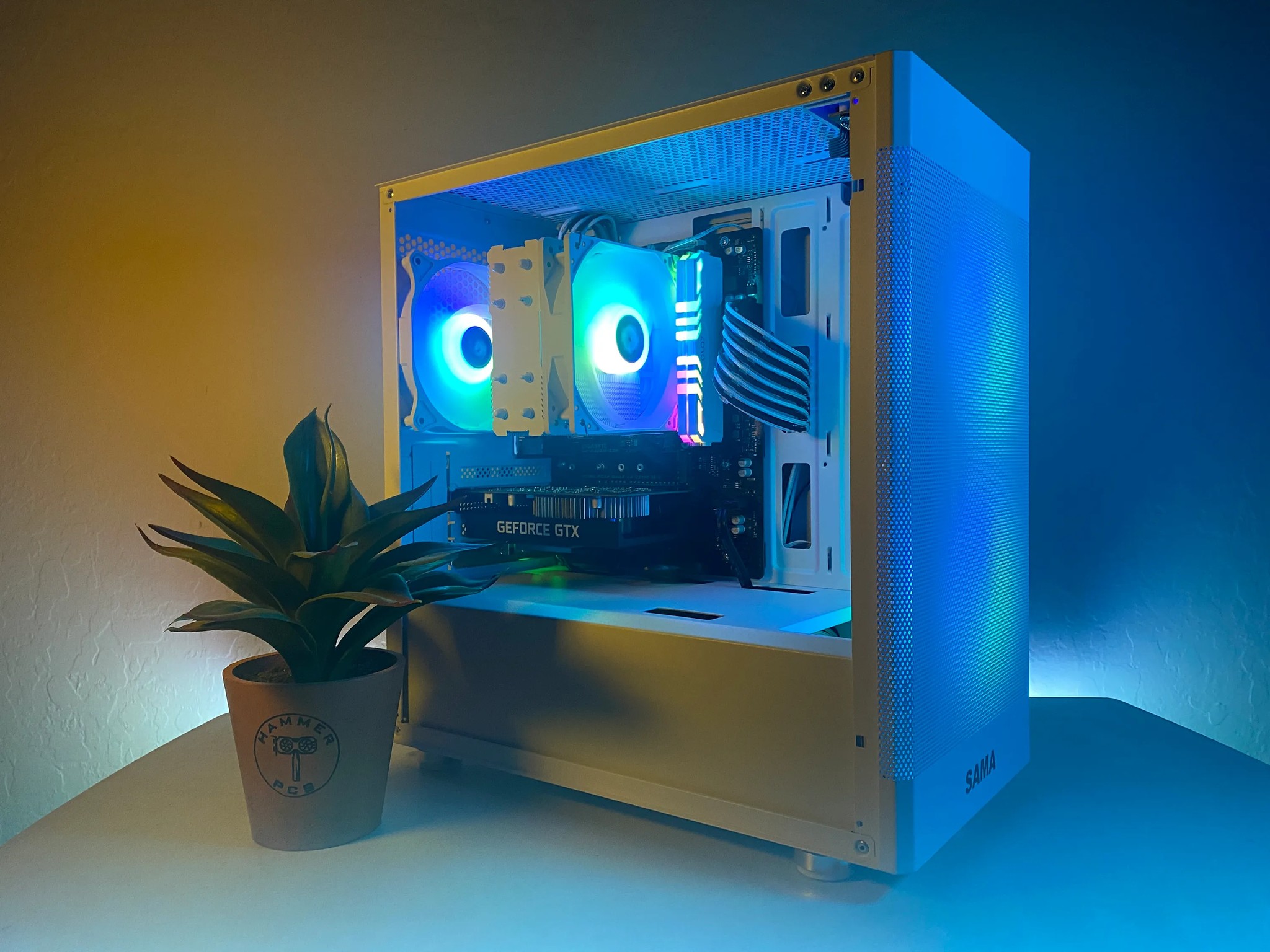 ❄️ FAST Custom Built White/RGB Gaming Computer ❄️| Windows 11 | Great for gaming!