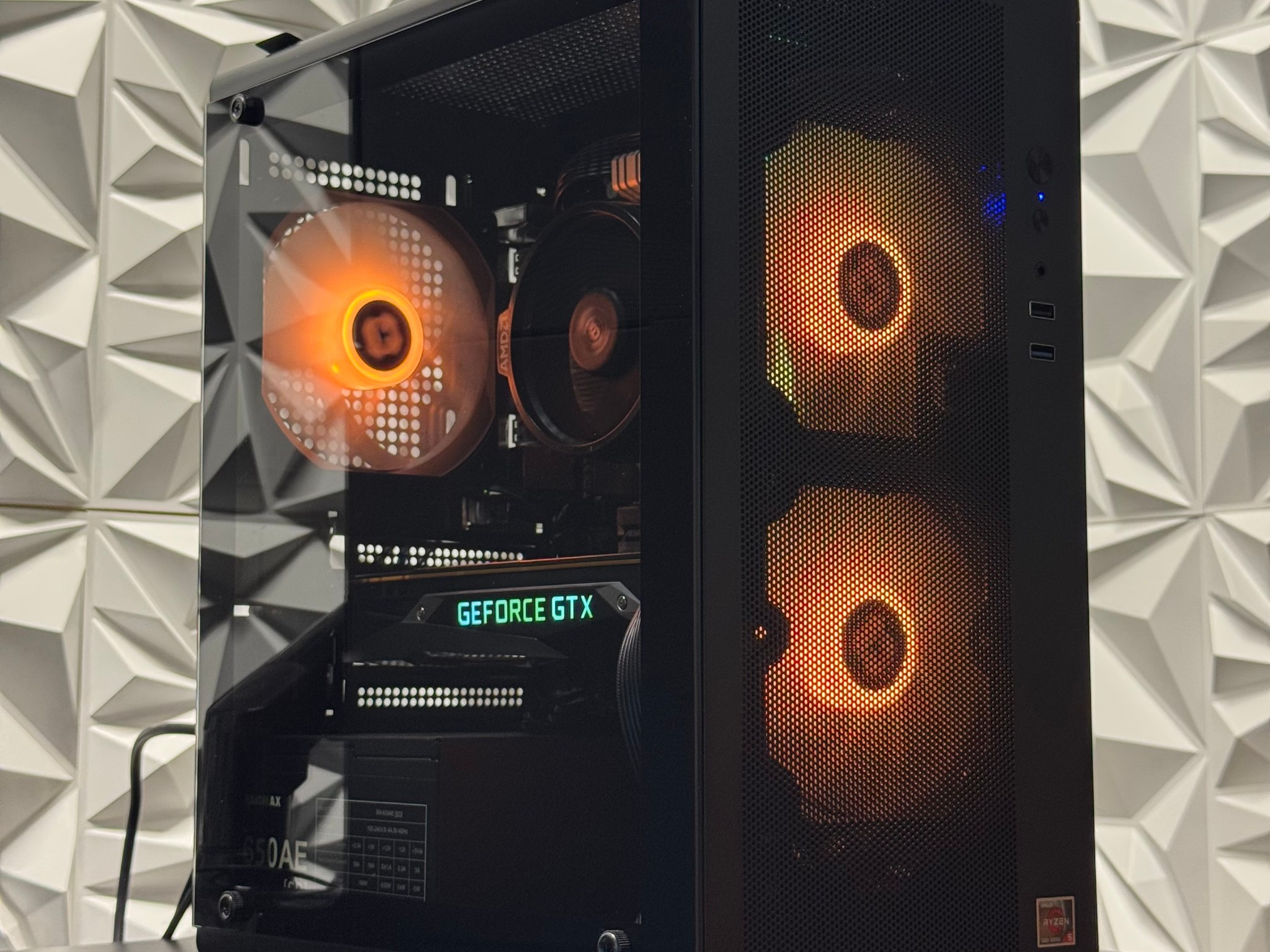 Gtx 1080, Ryzen 5 5500, 16GB ram, 500GB Samsung ssd, 650w psu, arc raiders, fortnite, R6, BF6