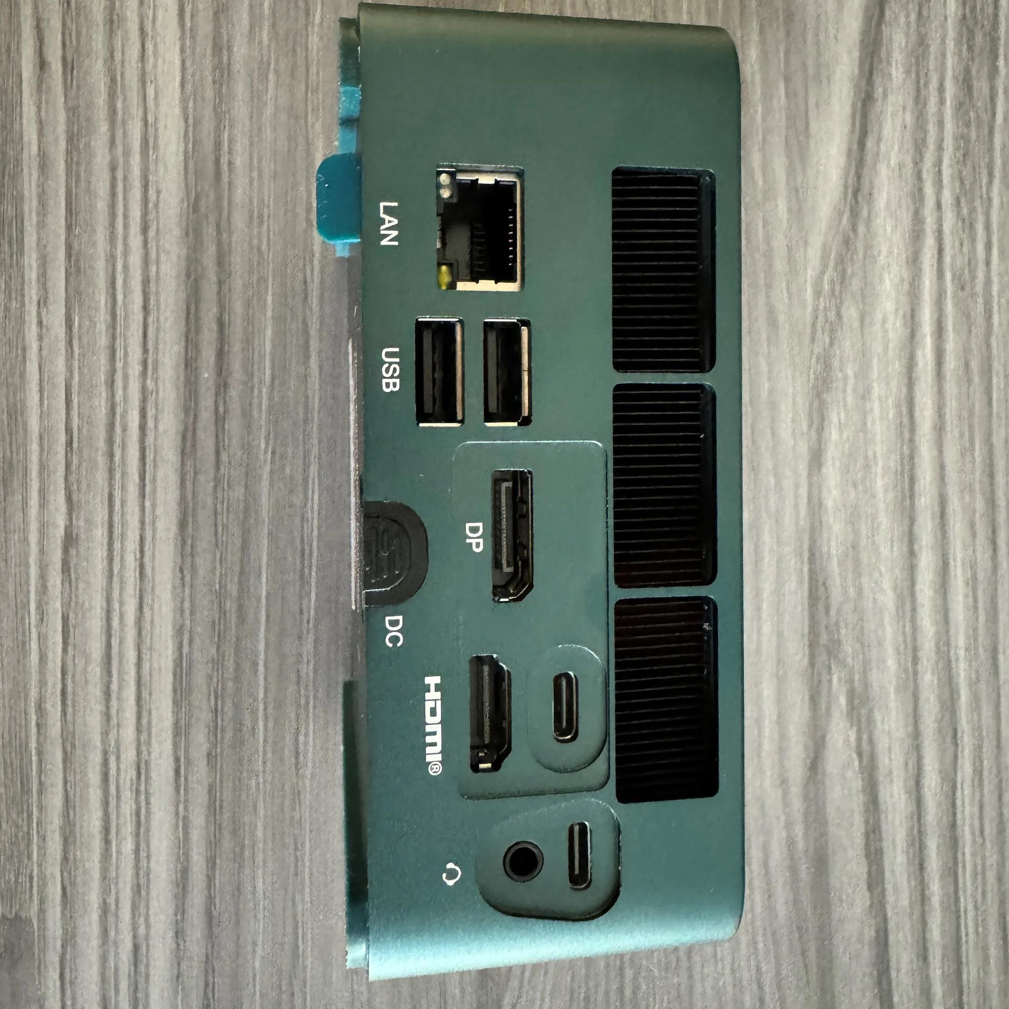 Beelink SER7 AMD 7840HS Mini PC - AMD Radeon 780M/32GB DDR5/2x1TB NVME SSDs/WiFi6/BT5.2/2.5Gbps/W-11