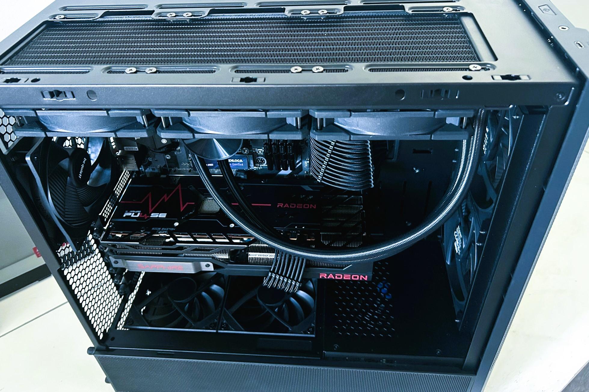 Black Death 5800x3D/RX 6800 16GB 64GBRAM