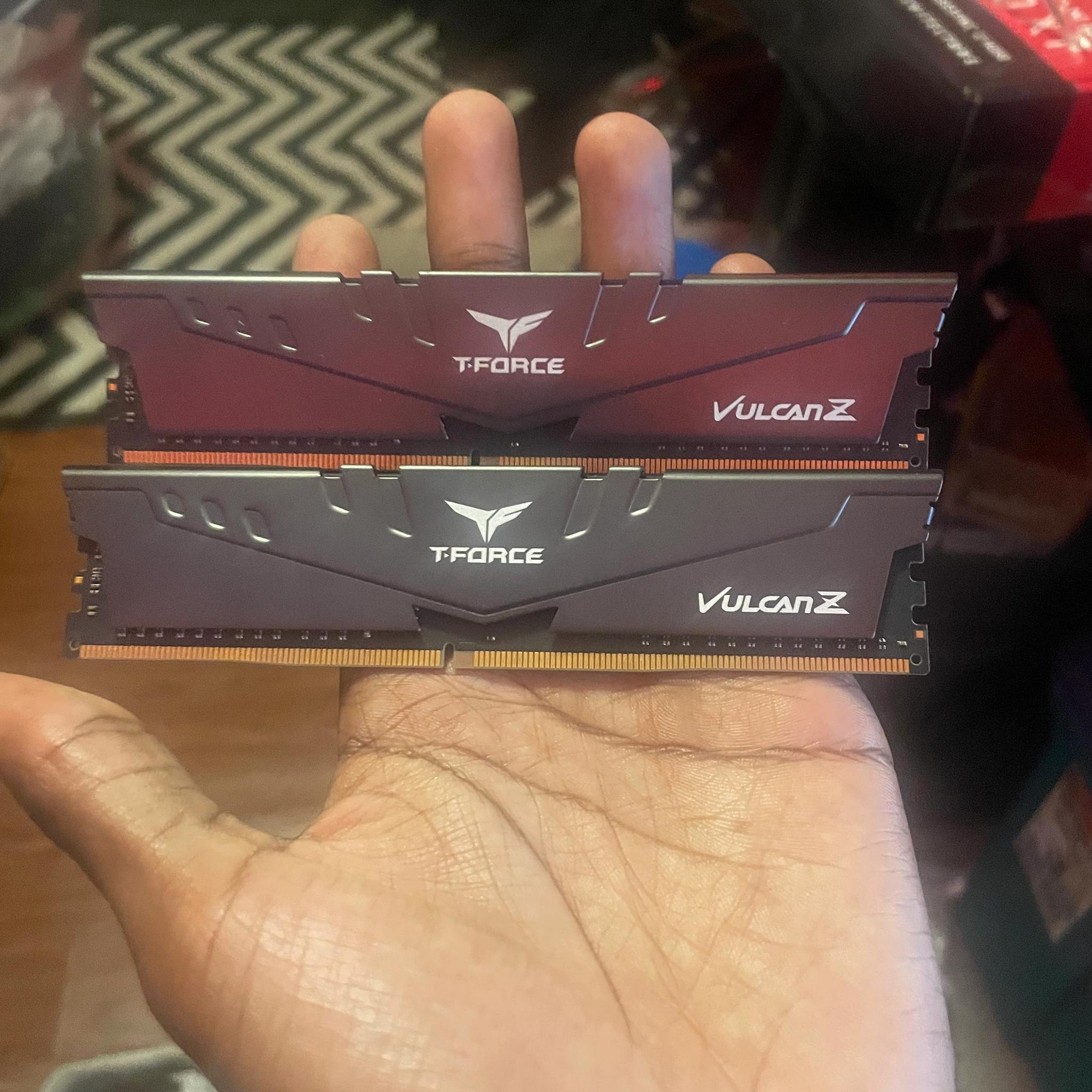 TEAMGROUP T-Force Vulcan Z DDR4 16GB Kit (2x8GB) 3200MHz