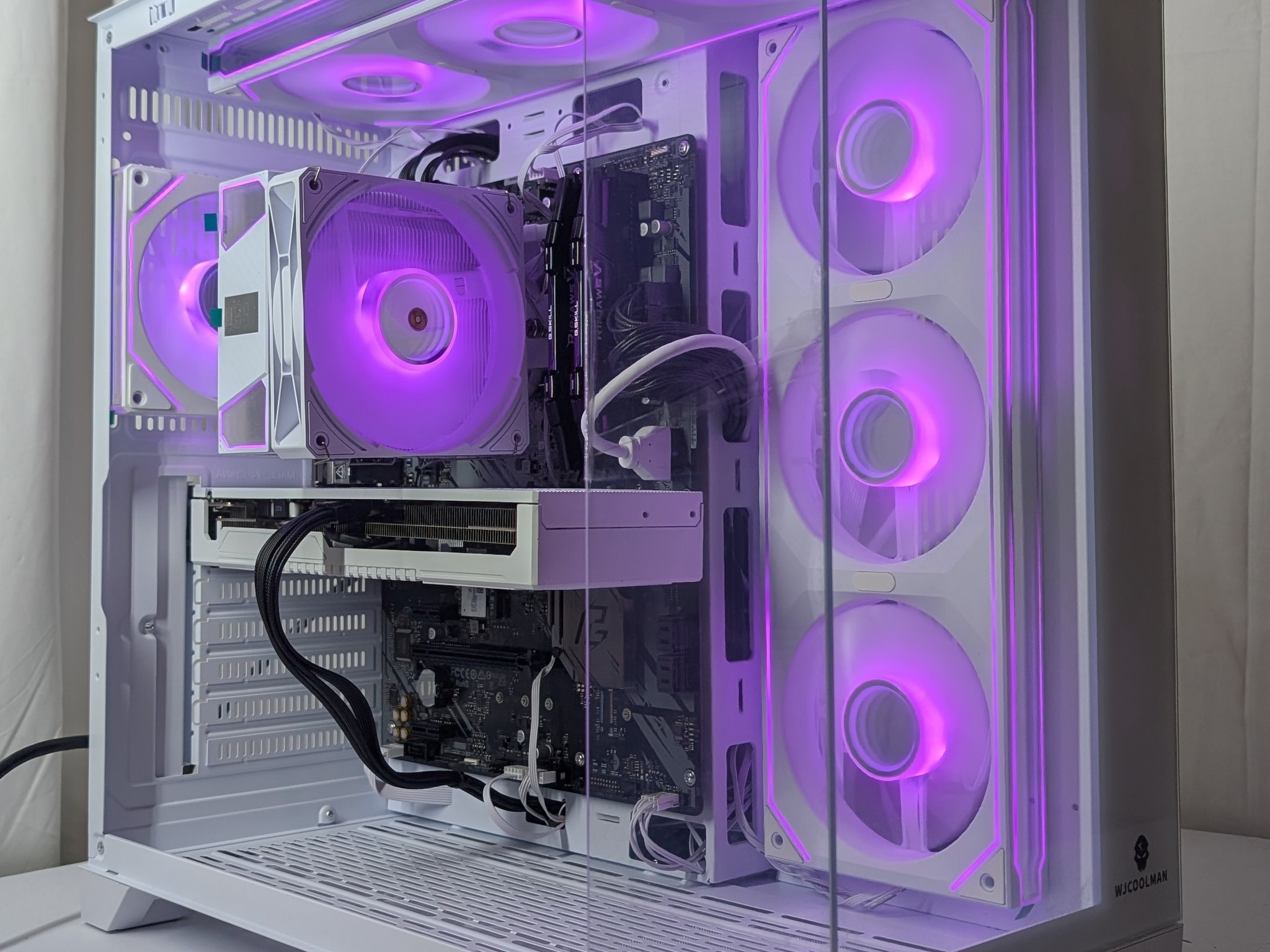 RTX 3070 | RYZEN  5 3600 | 32GB DDR4 | 1TB NVME | 750W PSU