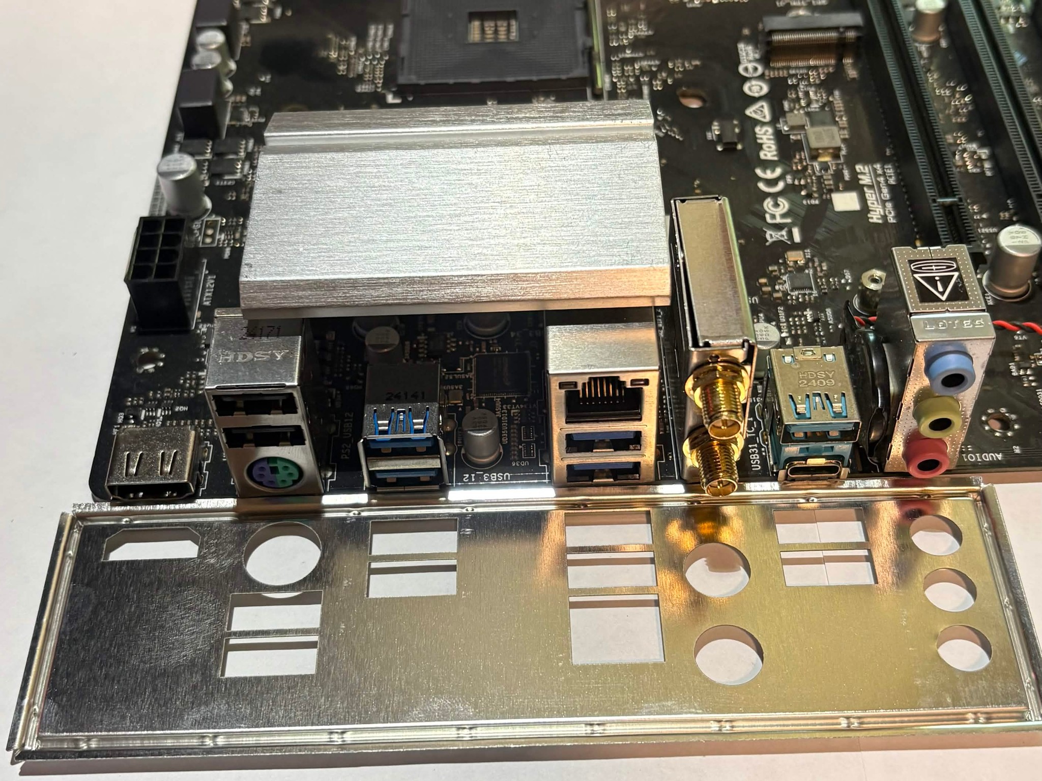 ASRock B550M-C AM4 Motherboard – DDR4 – PCIe 4.0 – Tested Working – I/O Shield Included