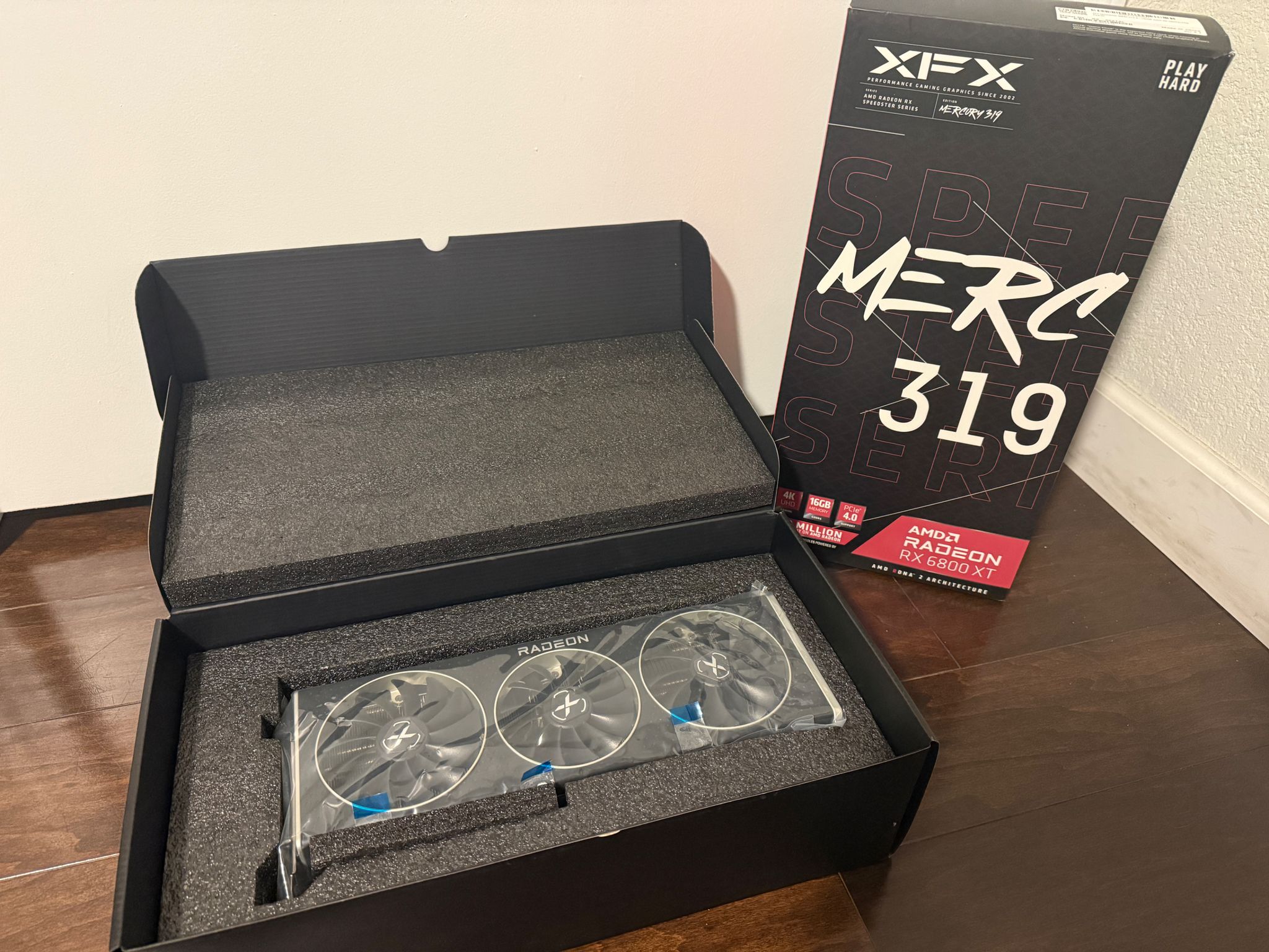 AMD Radeon RX 6800 XT 16 GB - EXCELLENT CONDITION - XFX Speedster MERC 319 CORE