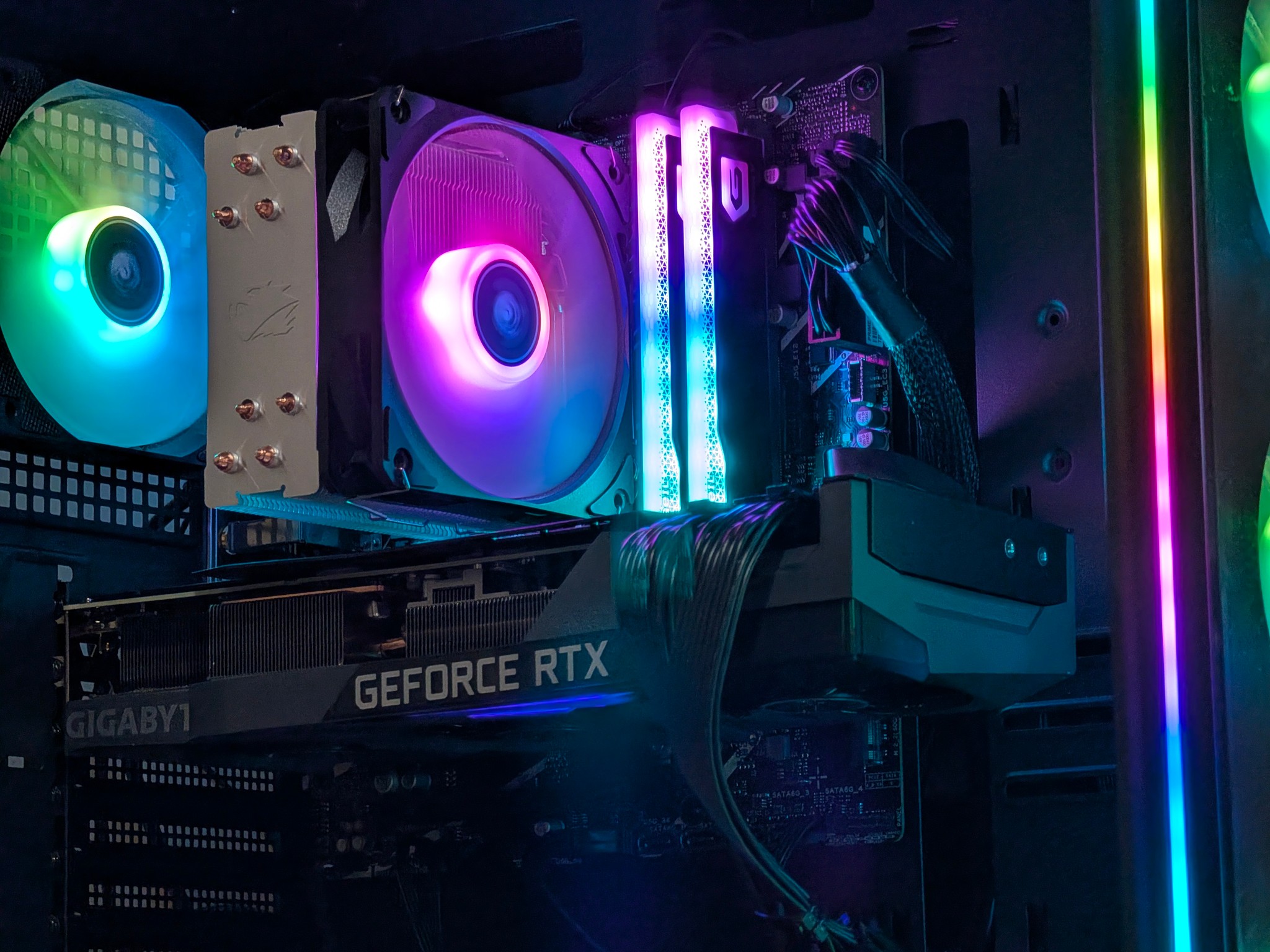 🌈🖤Intel I7 14700F | RTX 3080 TI | 32GB DDR5 | 1TB SSD | Gaming PC🖤🌈