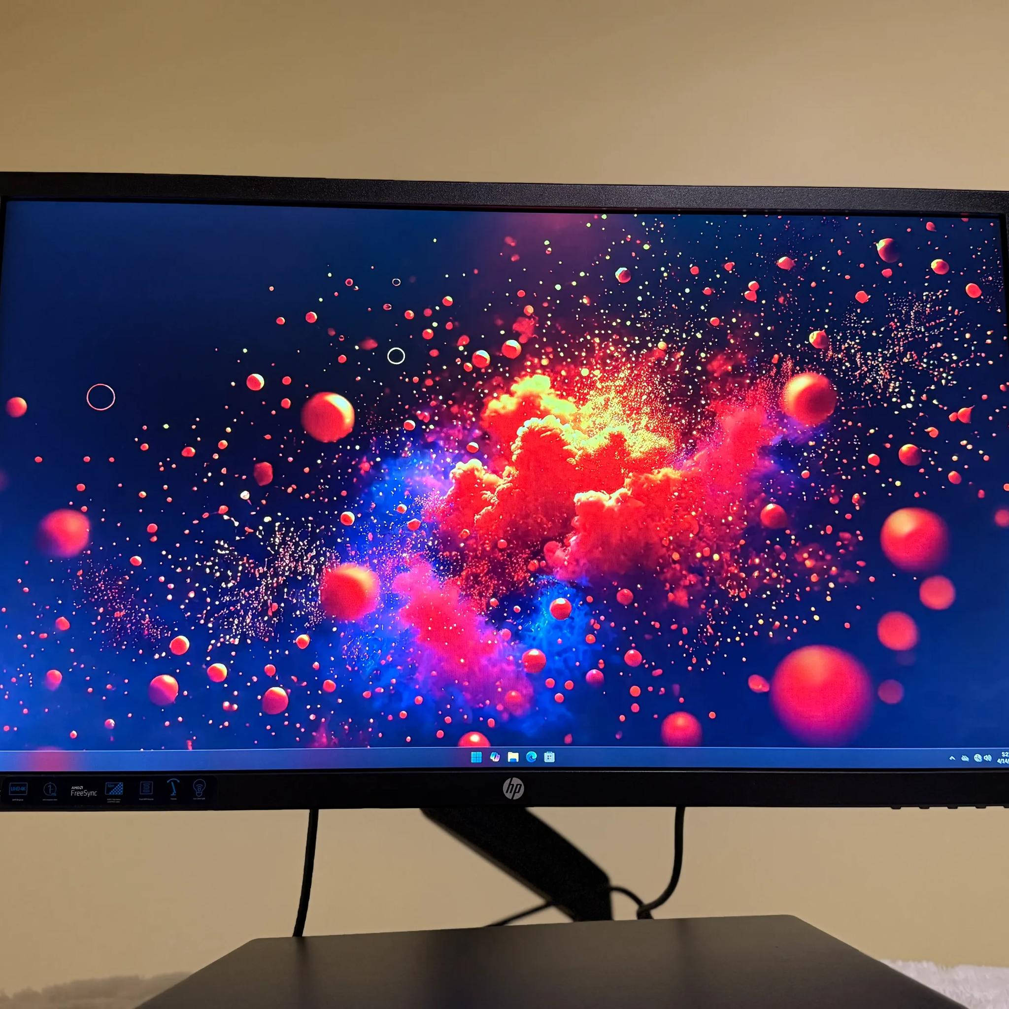 🖥️ HP V28 4K Monitor  – 4K UHD | 60 Hz | 1 ms Response | AMD FreeSync | TN Panel | Like New