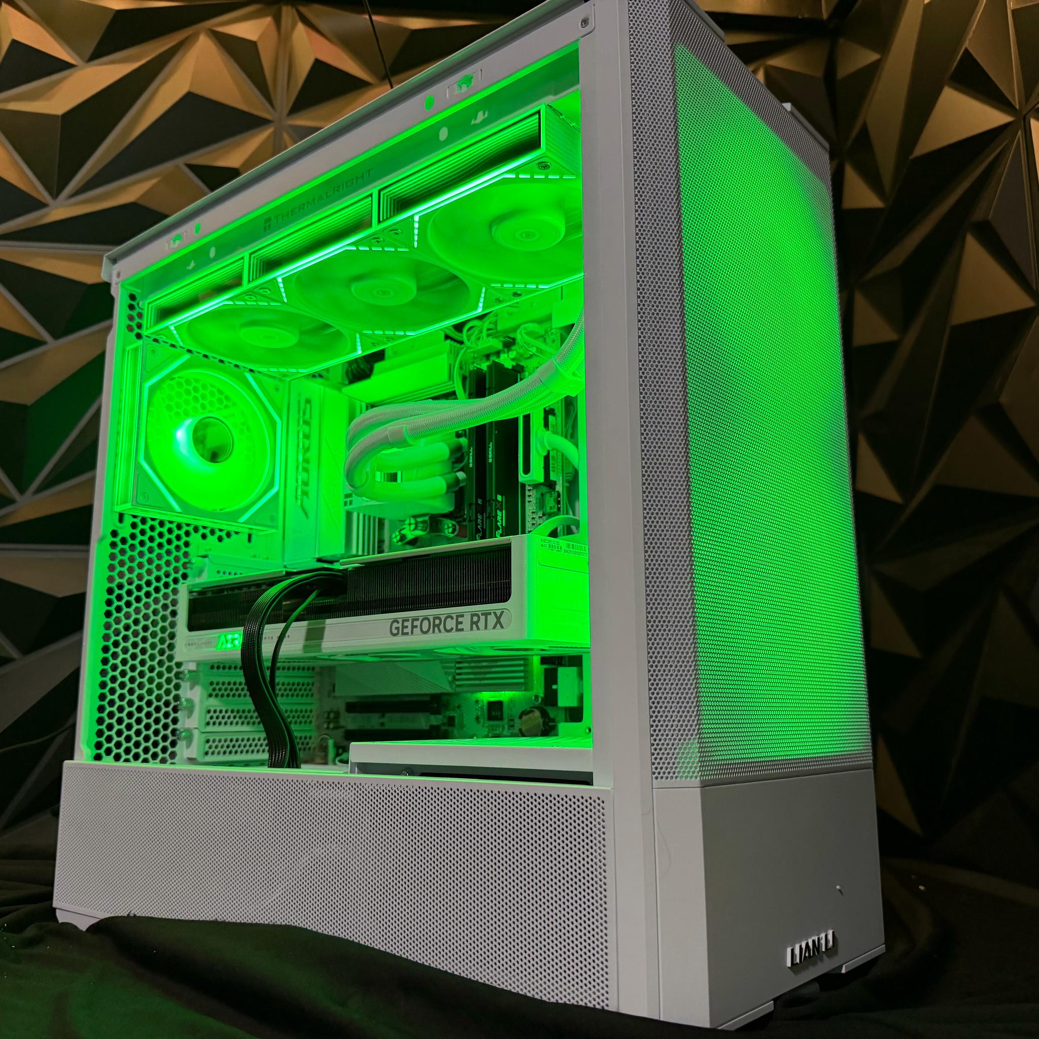 ❄️🤍 WHITEOUT PROTOCOL 🤍❄️Ryzen 9 7900X| RTX 5070| 32 GB DDR5| 2.5 TB NVMe| 850W PSU