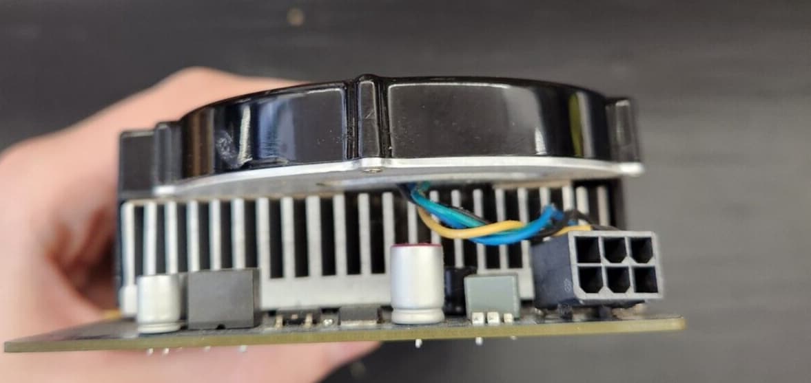 *B GRADE* ATI Radeon HD 6750 1GB GDDR5 Graphics Card - HDMI, DVI, DisplayPort