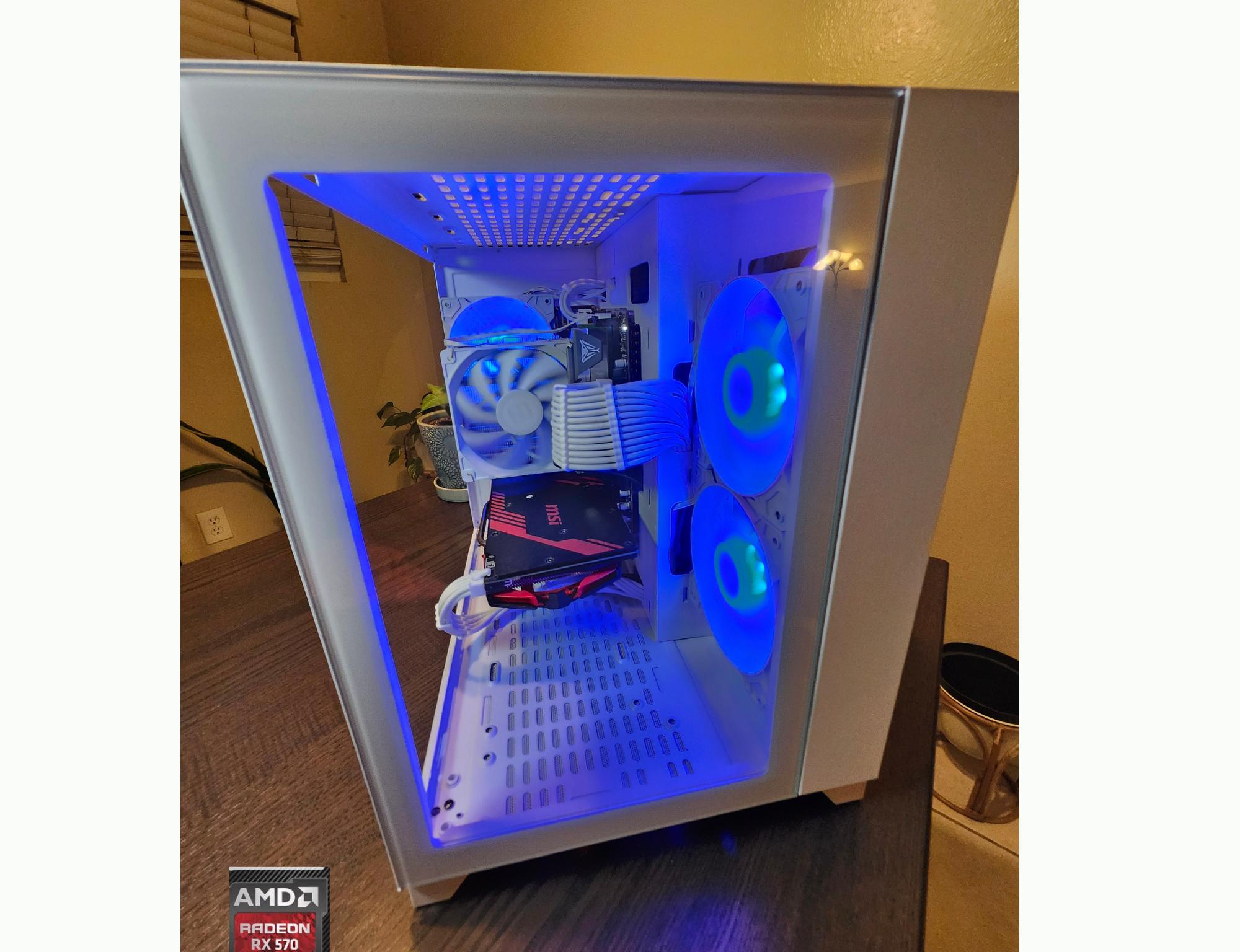 Custom Gaming PC - Intel i7-6700, RX 570 8GB, 16GB RAM, 256GB SSD - White Case