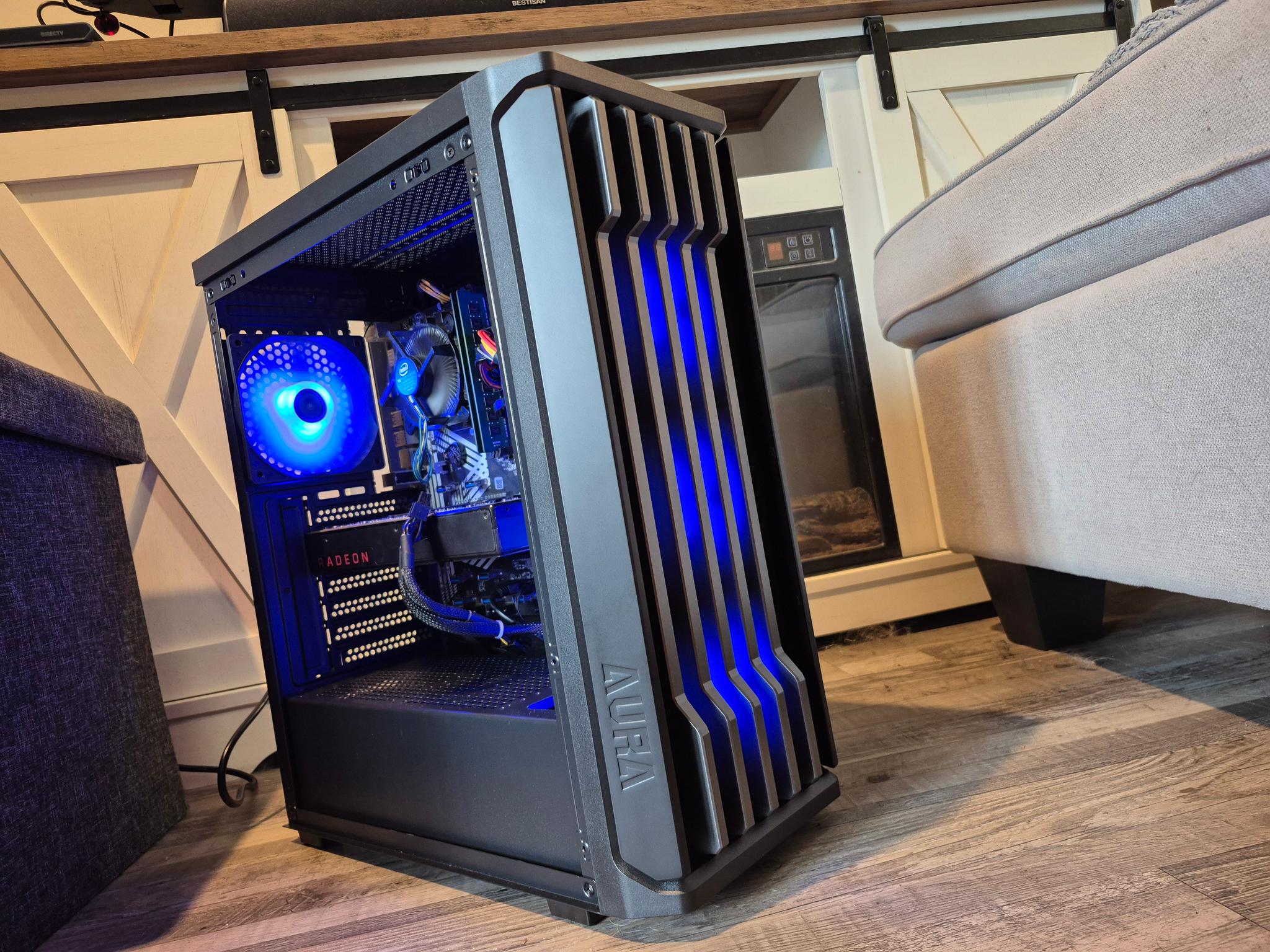 i5-7500, RX 480 4GB, 16GB RAM, 512GB SSD, Win10