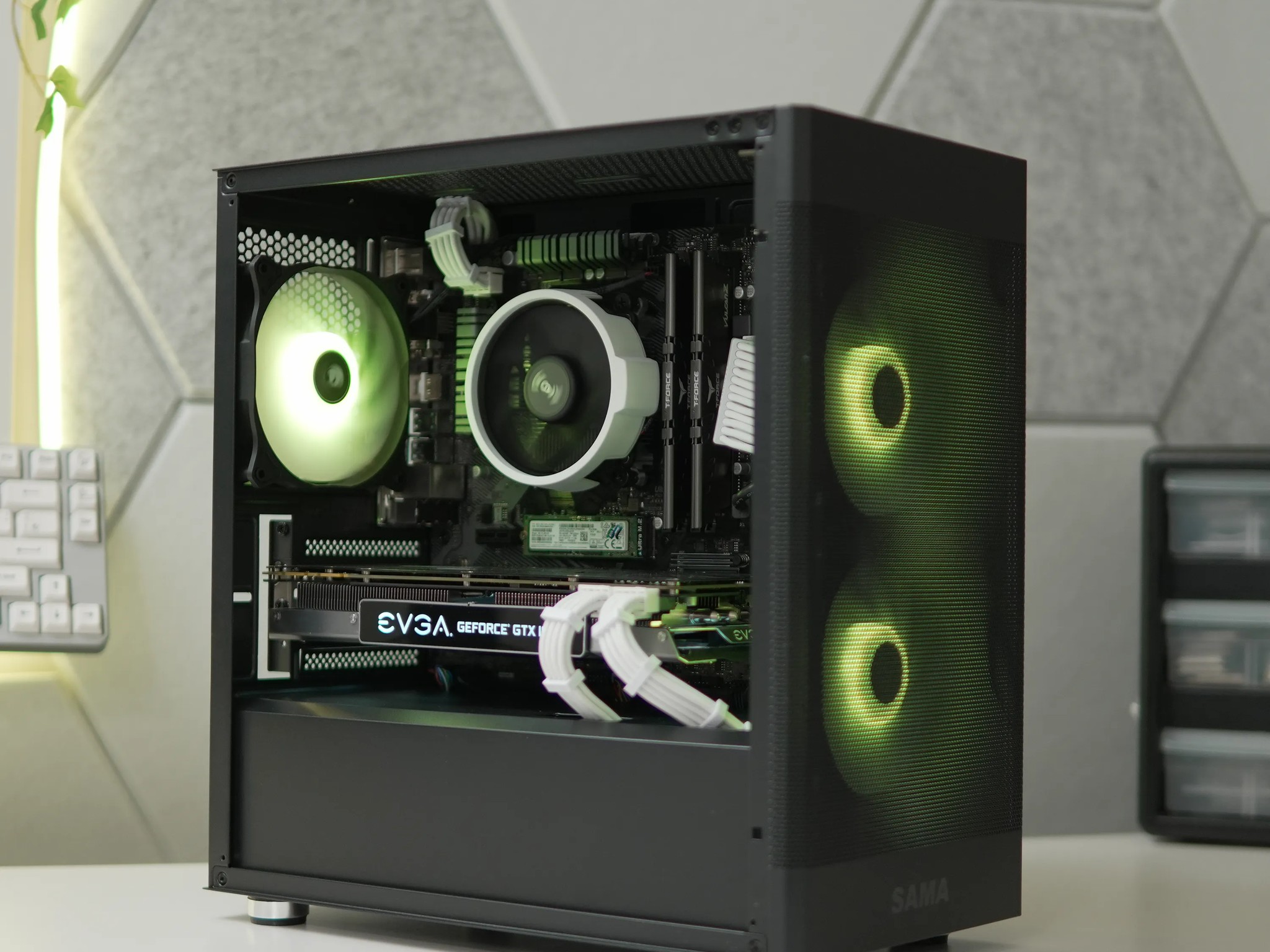 Gaming PC! GTX 1070 + RYZEN 5 + 16gb RAM