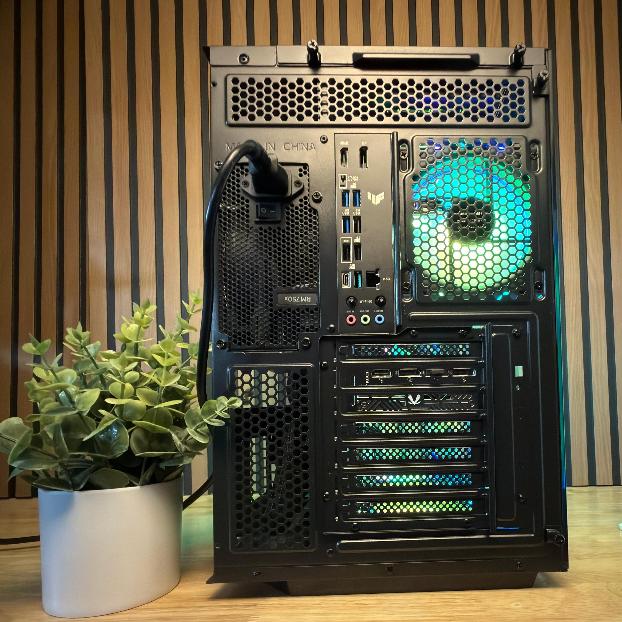 RTX 5070 OC Gaming PC – Ryzen 7 7700X | 32GB DDR5 | 1TB Samsung 990 Pro | B650E-E WiFi