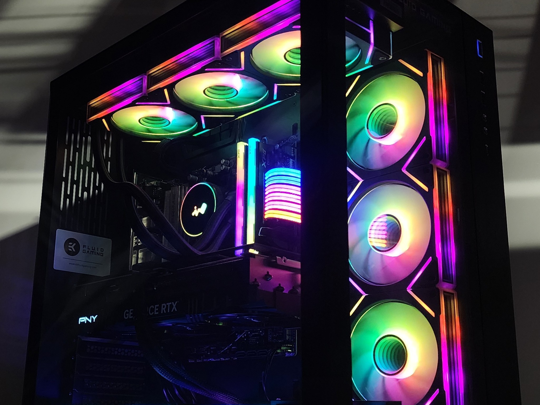 Gaming PC Ryzen 5 7600X3D 32GB RAM 2TB SSD RTX 4070 Ti SUPER 16GB