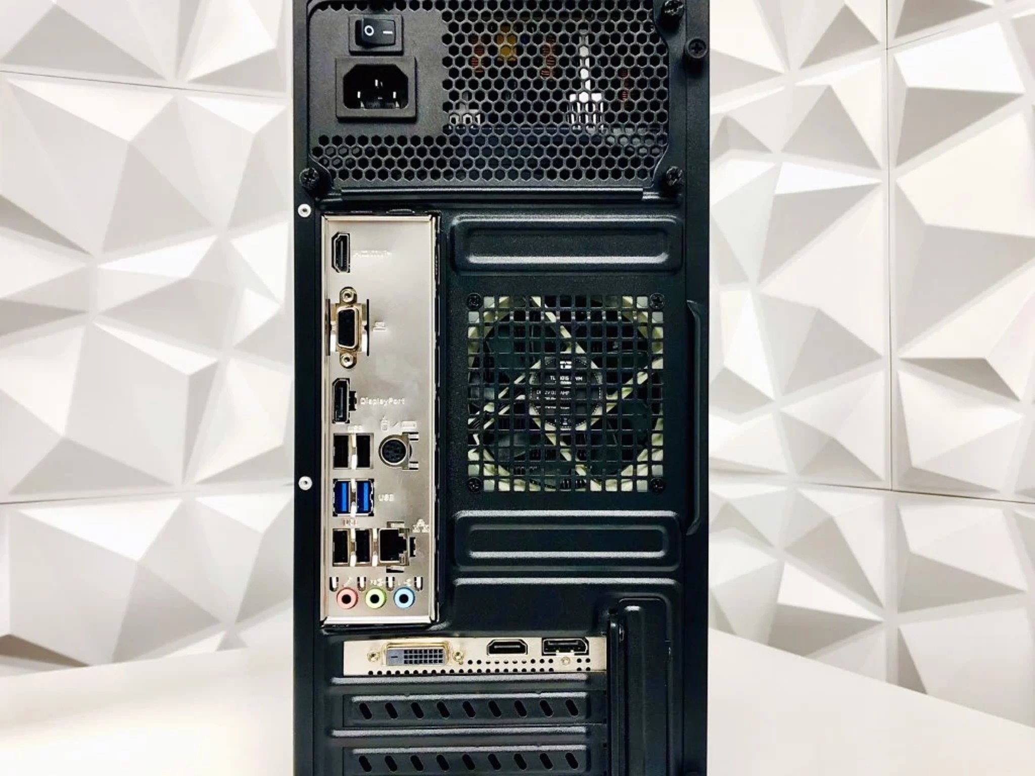 🏢The Optimite Gaming PC🏢 GTX 1650 Super 4GB | i5-12400 | 16GB DDR4 | 512GB M.2 | Win 11 Home