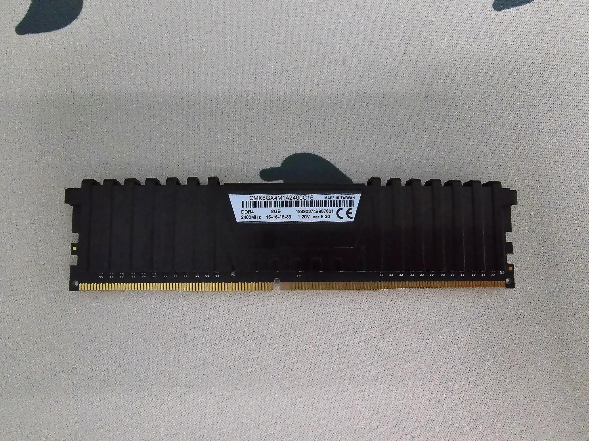 VENGEANCE® LPX 8GB (1 x 8GB) DDR4 DRAM 2400MHz C16 Memory Kit - Black