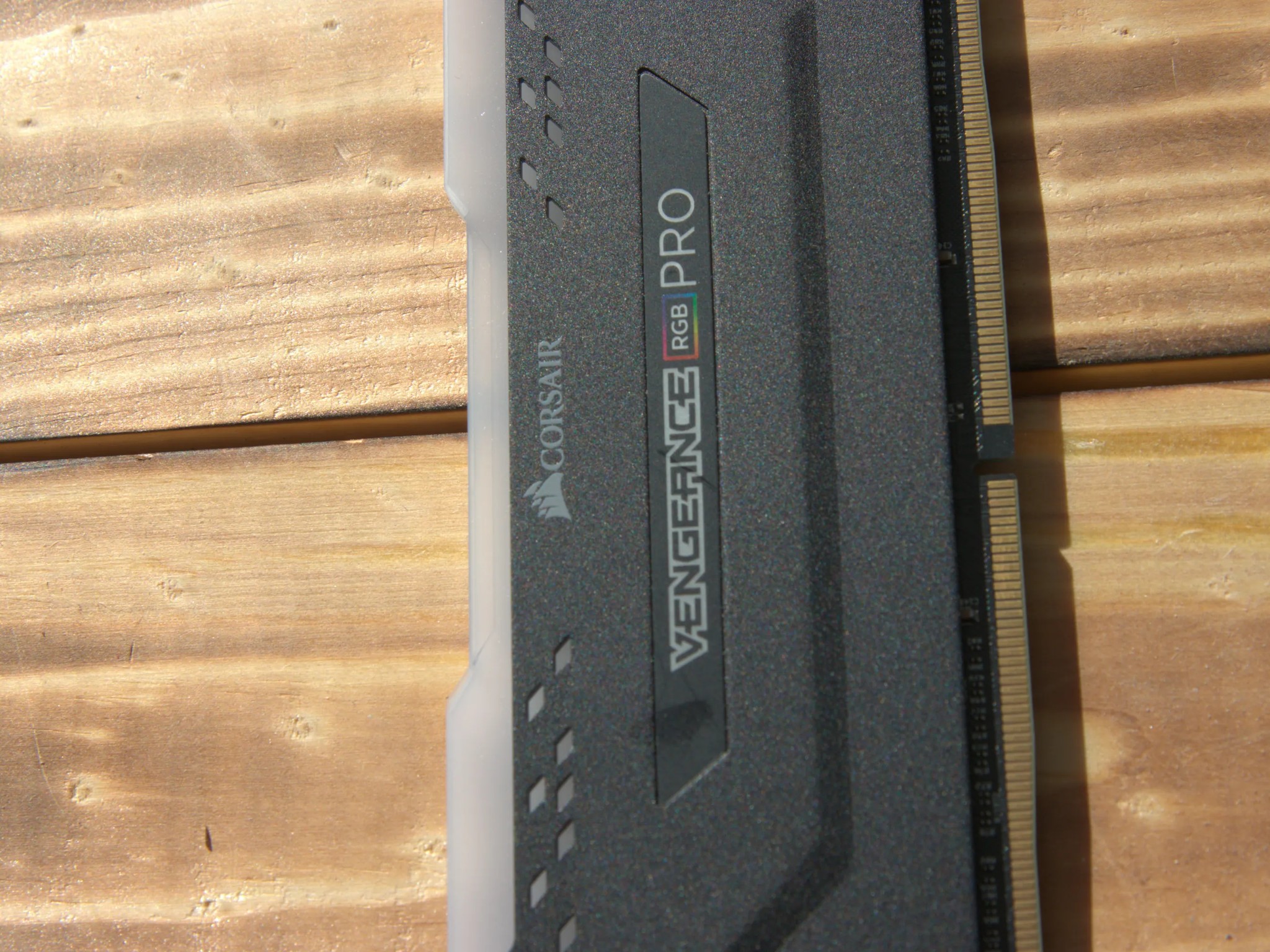 RGB CORSAIR 32GB KIT 2 x 16 - 3200 C16