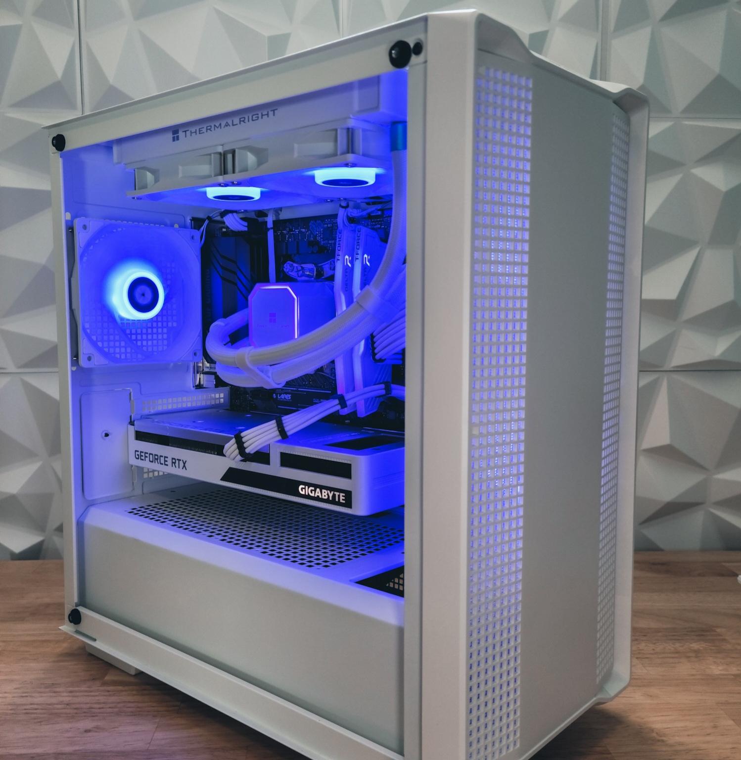 ❄️ArcticRay❄️ Ryzen 5 | RTX 3060 12GB | 32GB Ram | 1TB NVME | ARGB | Win 11 PRO