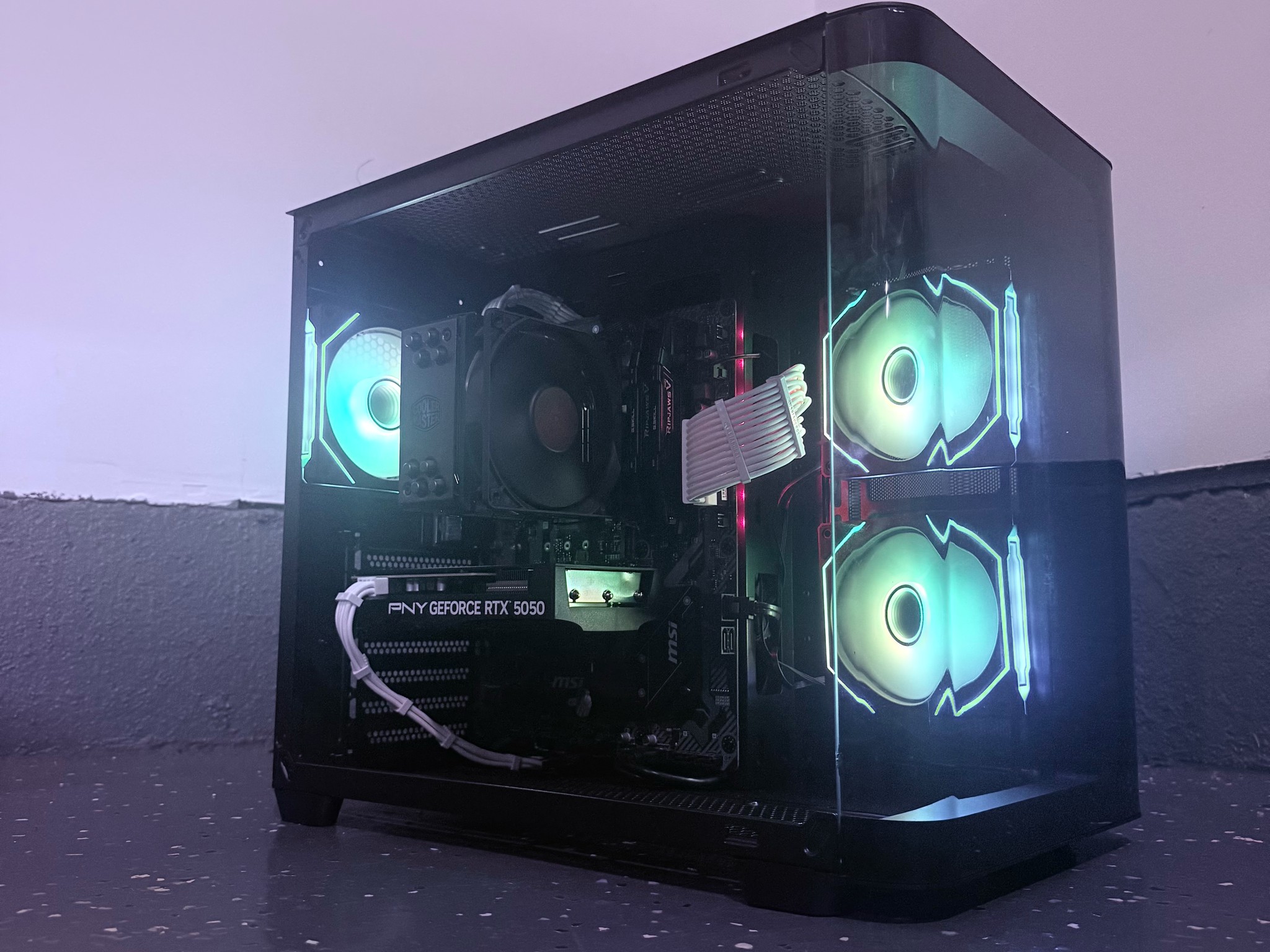 ❄️"Polar Shadow"⚫️| 1080p Gaming | RTX 5050 | Ryzen 7 3700X | 16GB Ram | 1TB SSD | Free ShIpping