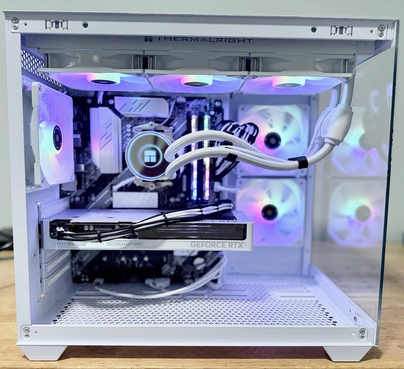 Achromatic Gaming PC RTX 5060 OC Edition