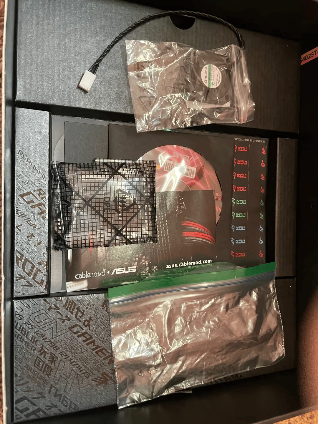 Mobo/CPU Combo - Asus Strix z390e w/ i7 9700k