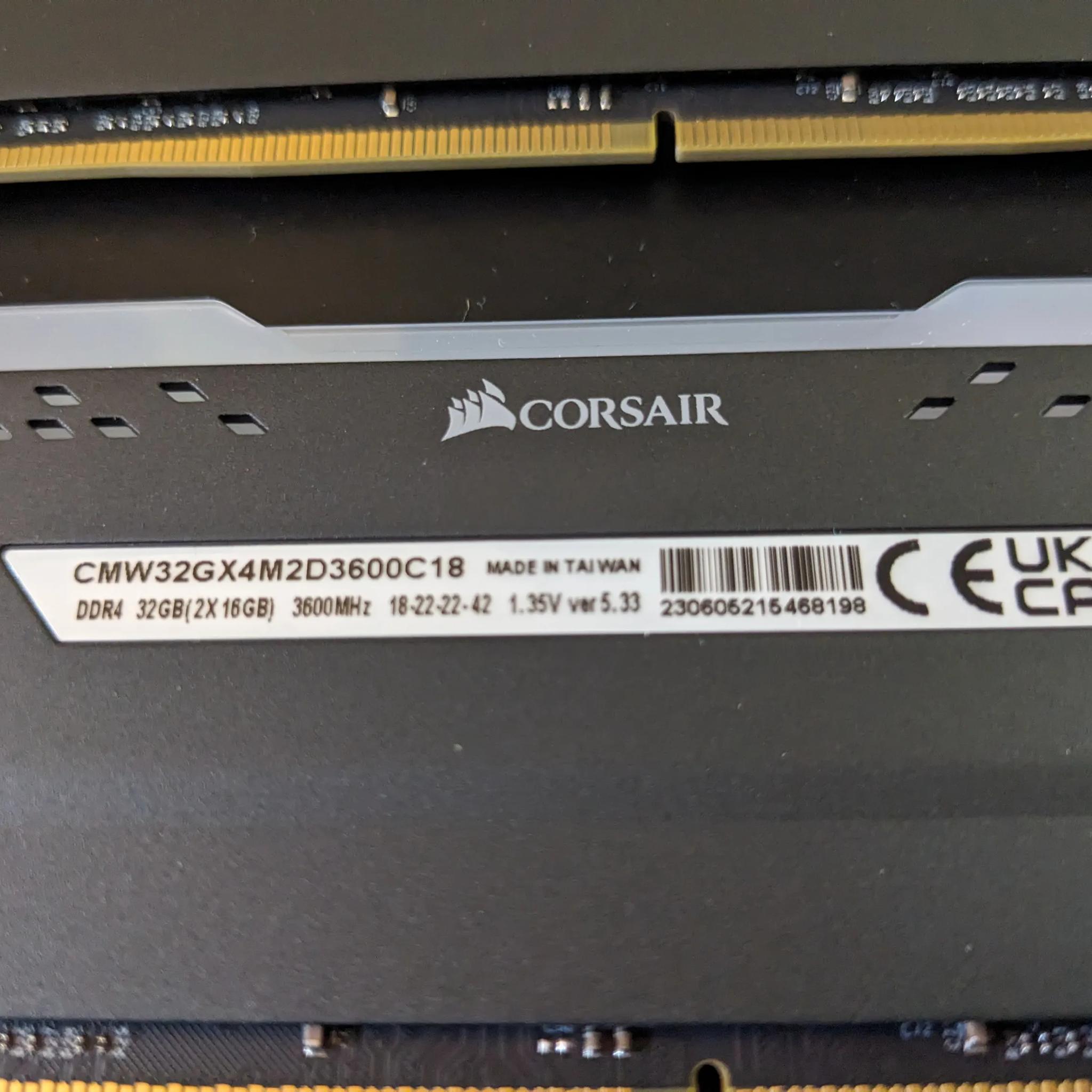 Corsair Vengeance RGB Pro 32 gb (2x16) 3600mhz DDR4 Memory